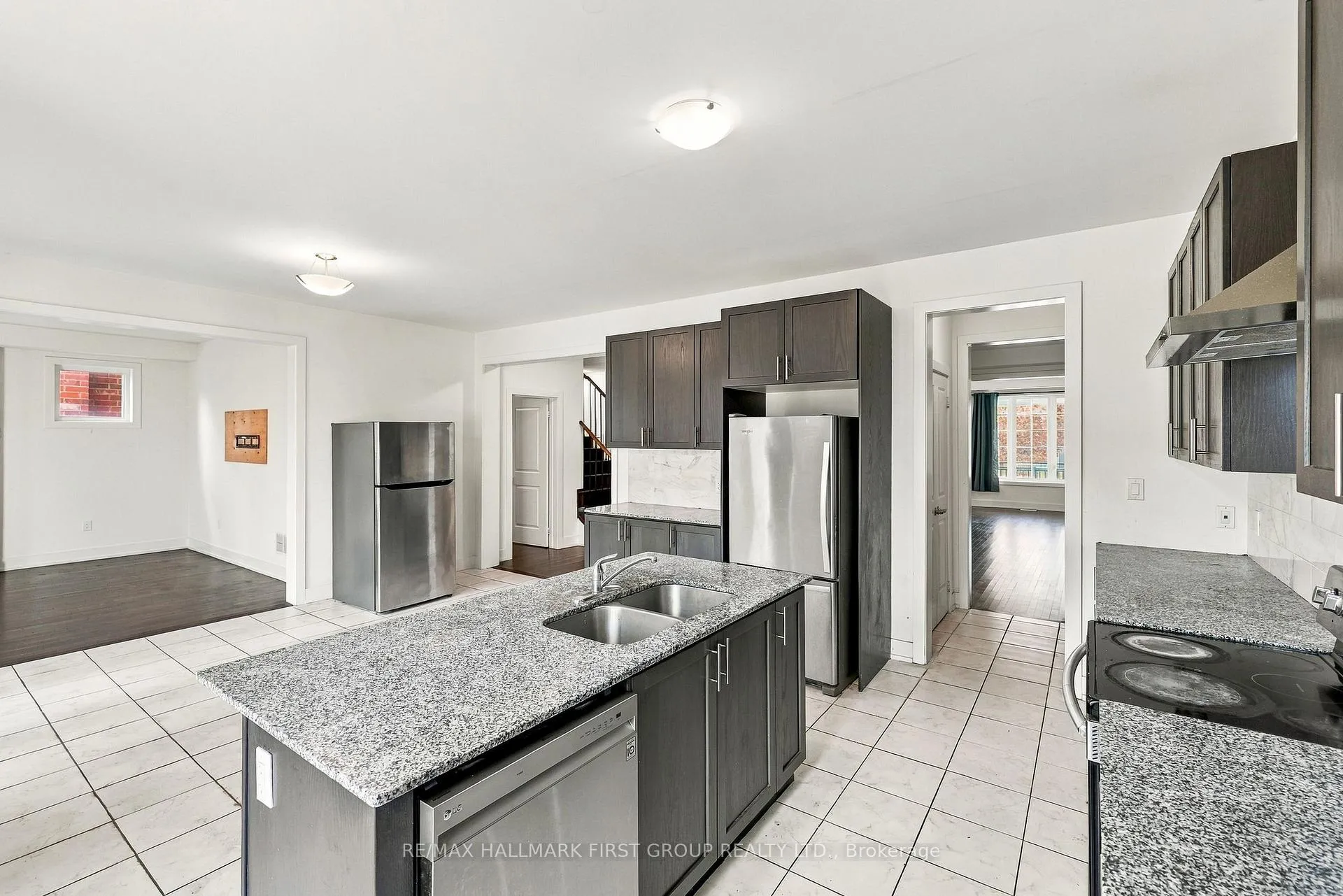 Photo 15 of 17 Micklefield Avenue, Whitby, Rural Whitby — HOMEH