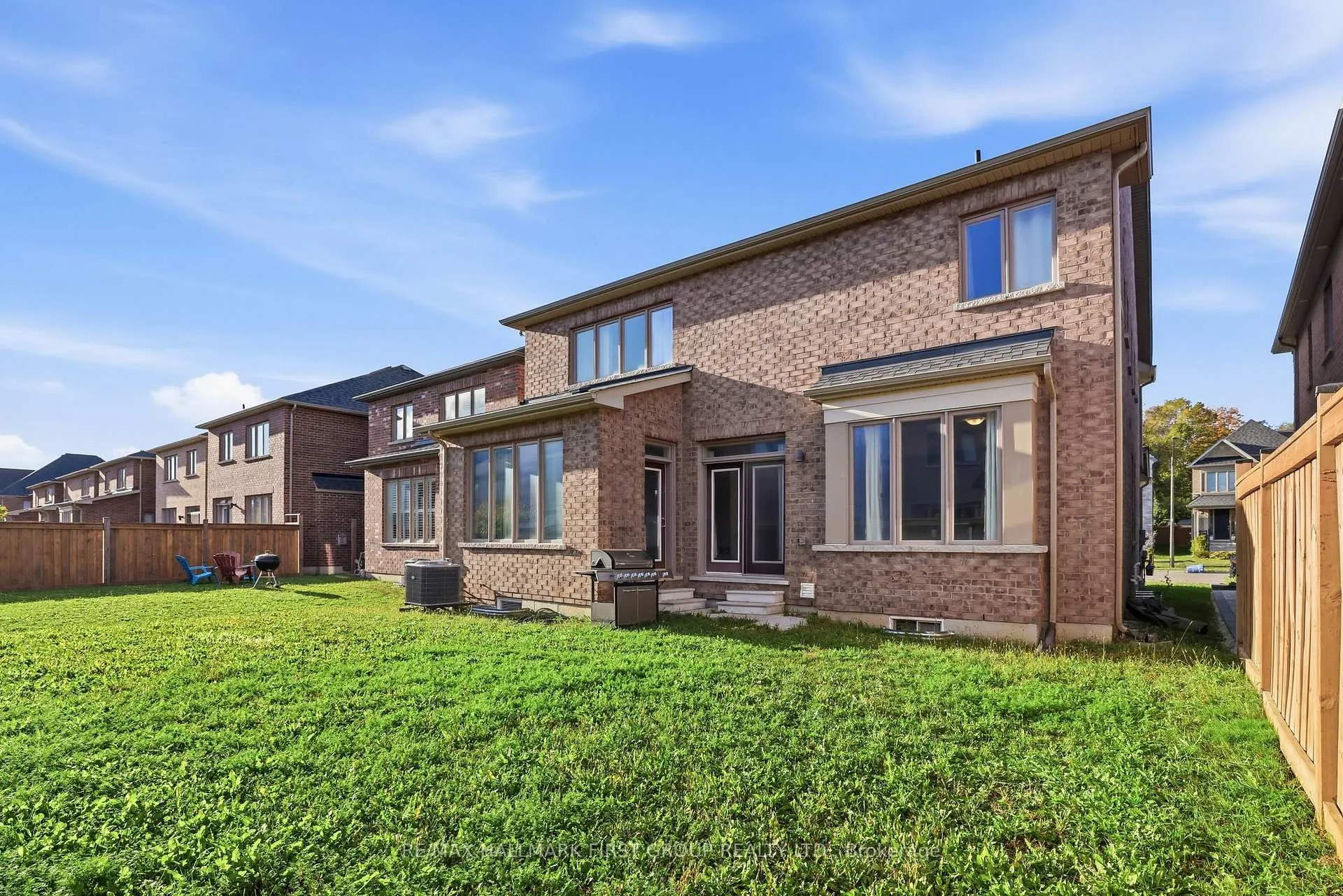 Photo 24 of 17 Micklefield Avenue, Whitby, Rural Whitby — HOMEH