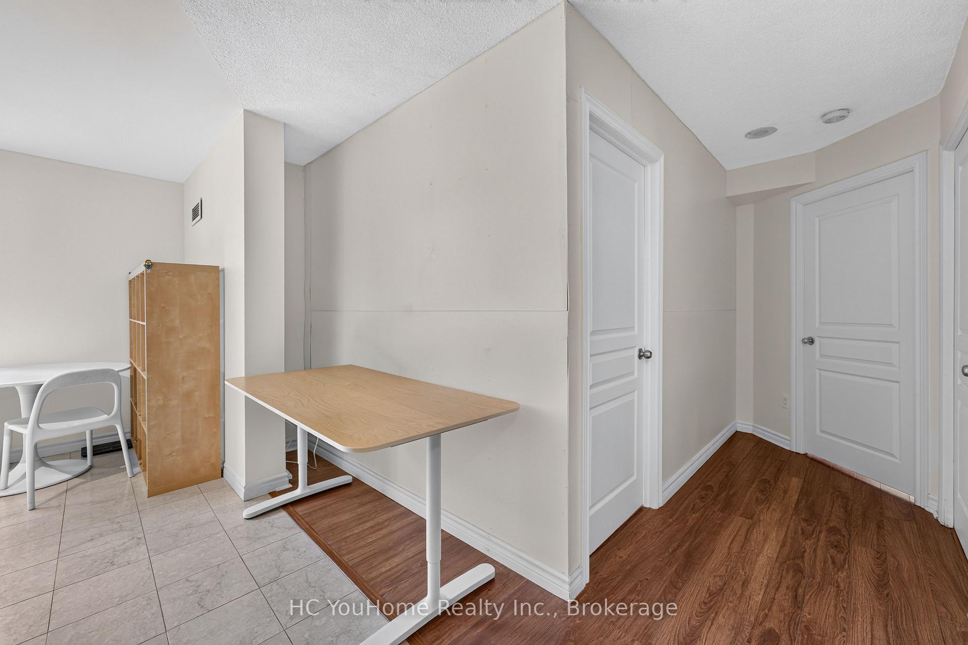 Photo 5 of Unit 607, 801 Bay Street, Toronto, Bay Street Corridor — HOMEH