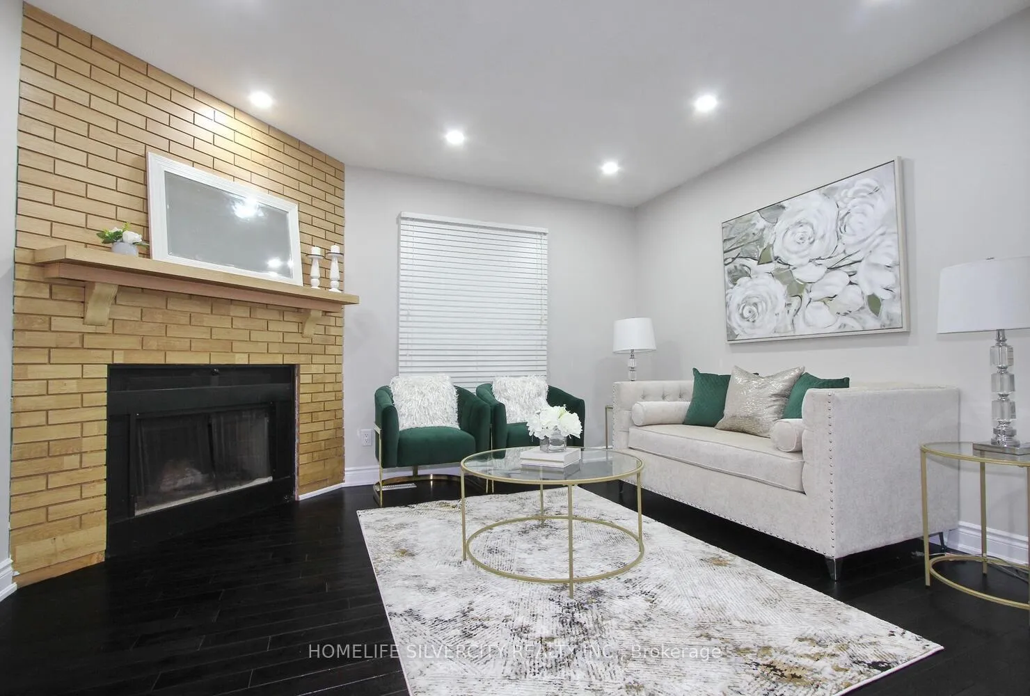 Photo 5 of 4 Adam Street, Brampton, Heart Lake West — HOMEH