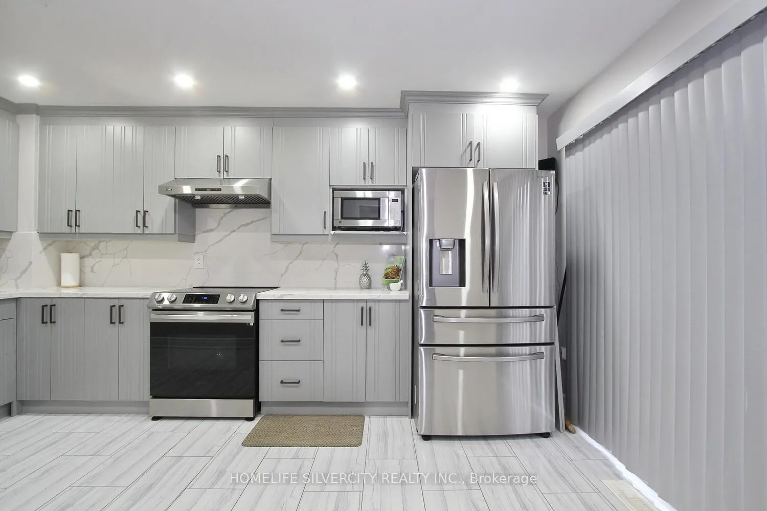 Photo 10 of 4 Adam Street, Brampton, Heart Lake West — HOMEH