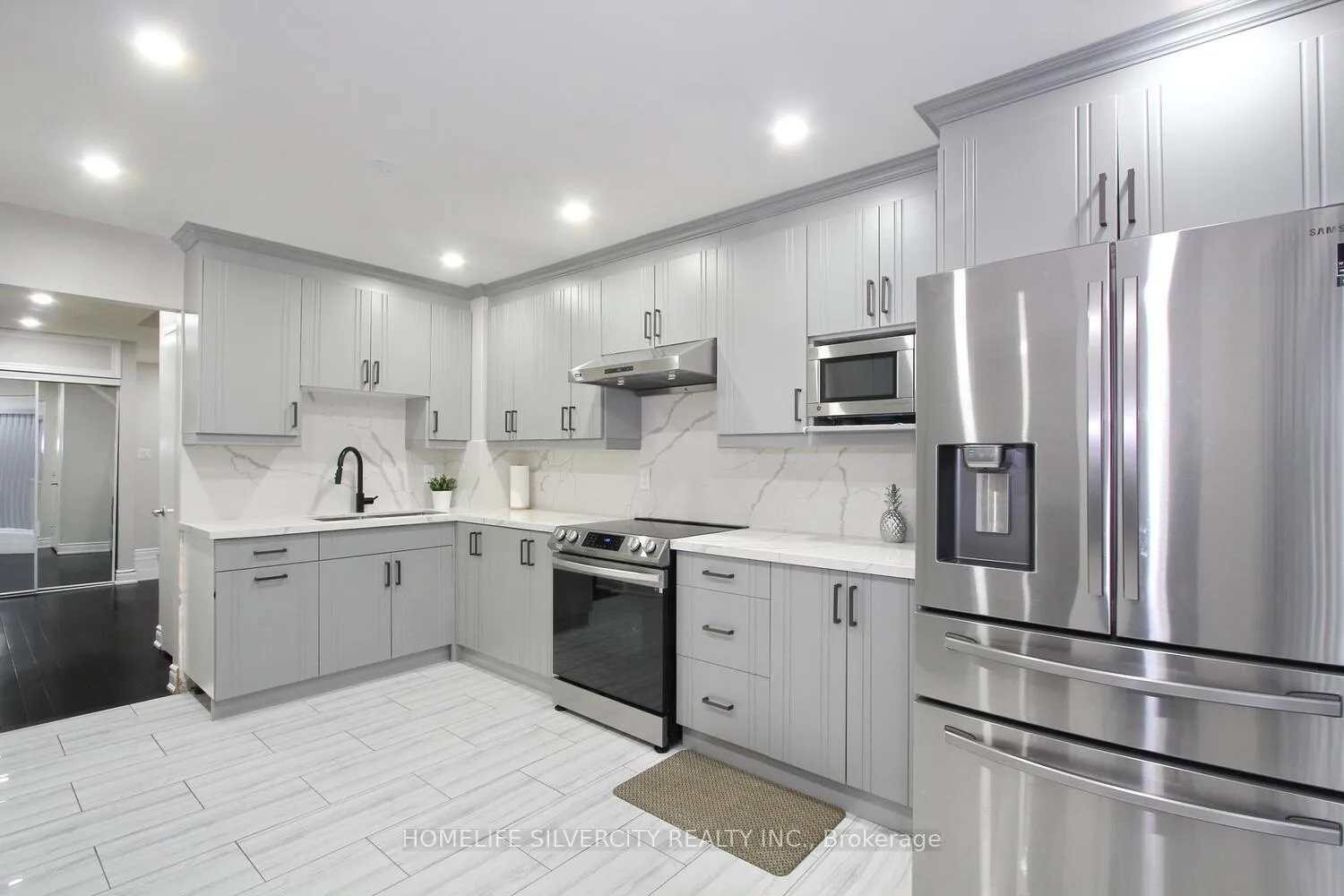 Photo 11 of 4 Adam Street, Brampton, Heart Lake West — HOMEH