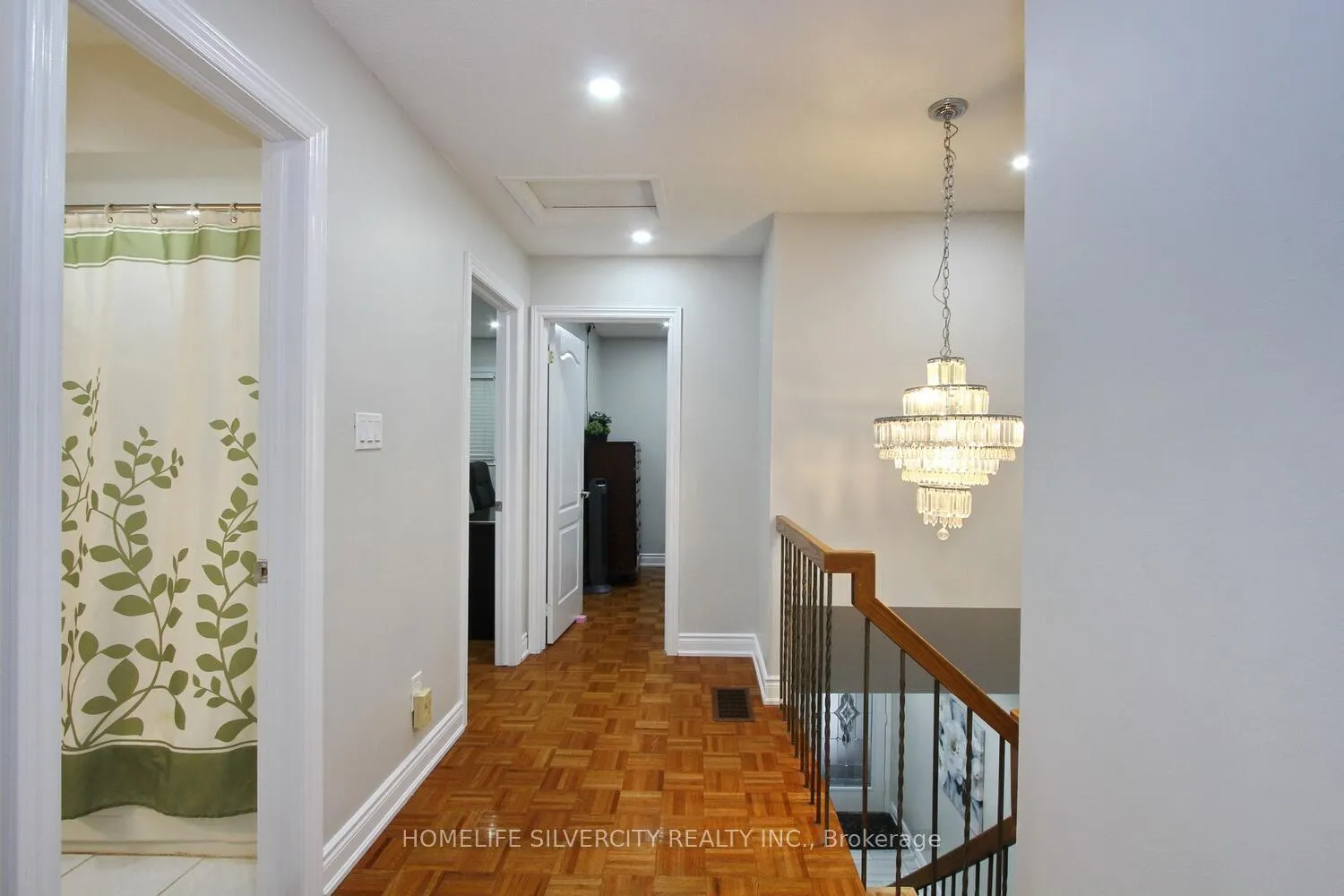 Photo 20 of 4 Adam Street, Brampton, Heart Lake West — HOMEH