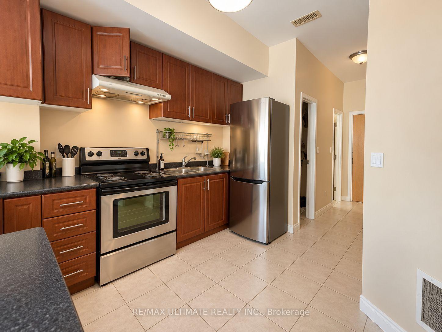 Photo 6 of Unit 2B, 781 Queen Street W, Toronto, Niagara — HOMEH
