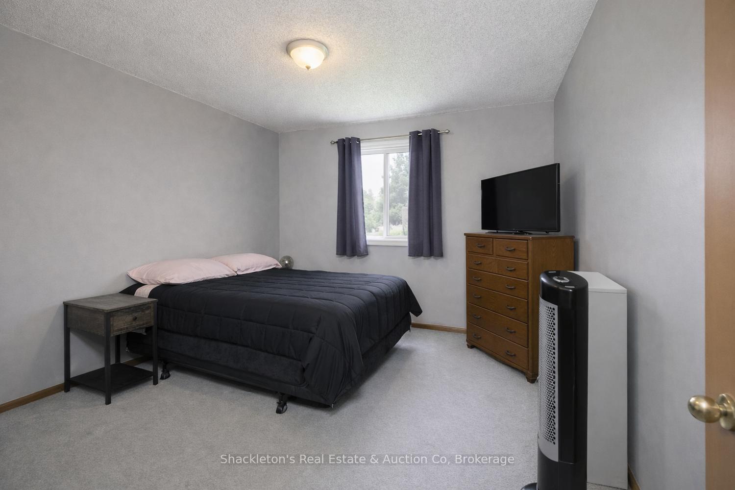 Photo 10 of 44 Blenheim Street, West Perth, Mitchell — HOMEH
