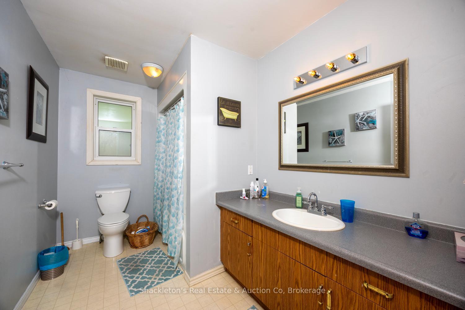 Photo 11 of 44 Blenheim Street, West Perth, Mitchell — HOMEH