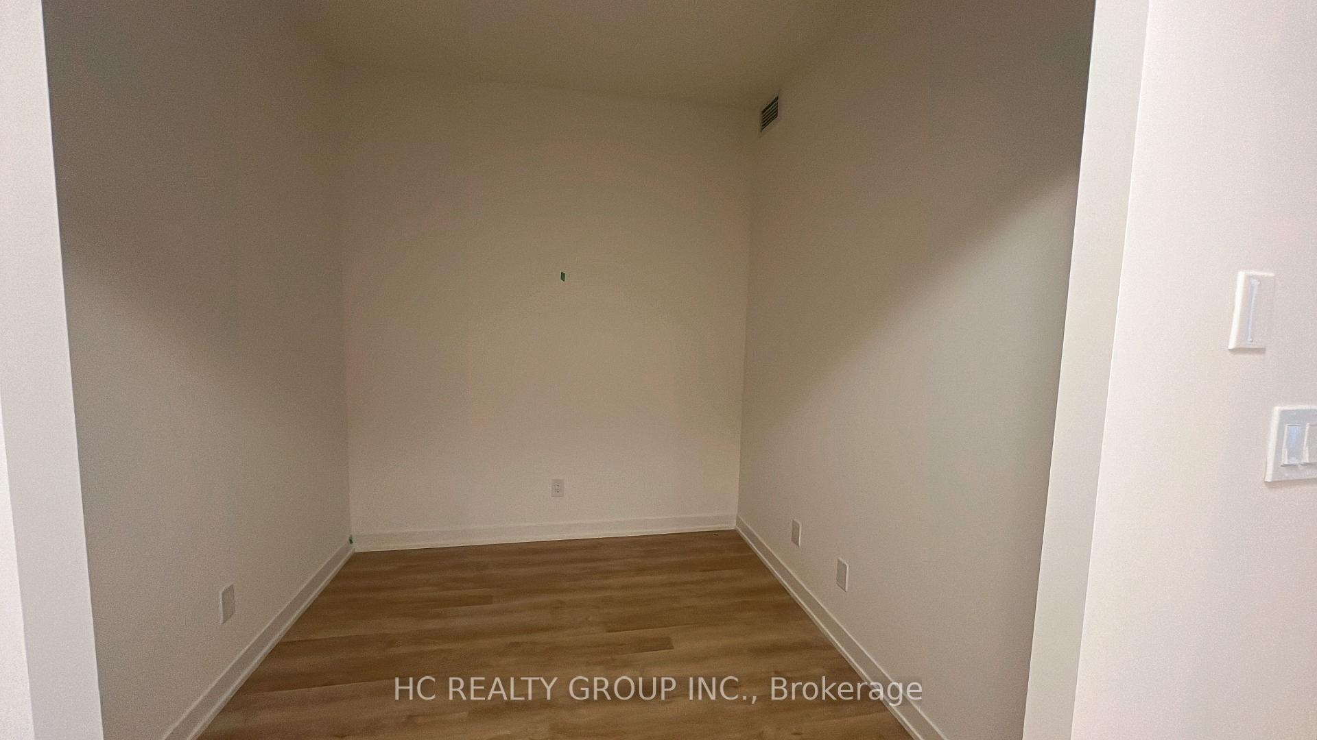 Photo 5 of Unit 718, 292 Verdale Crossing, Markham, Unionville — HOMEH