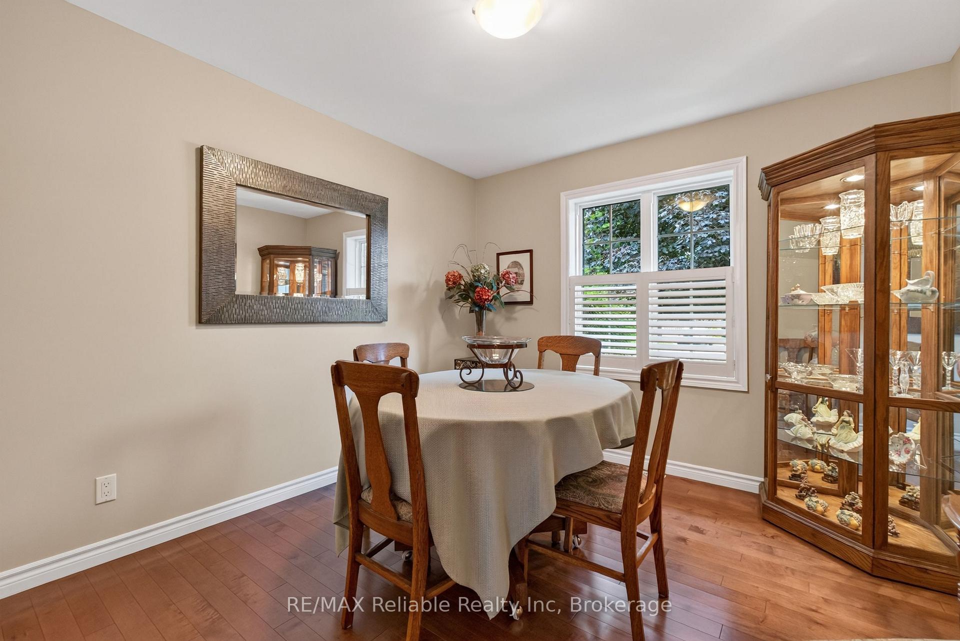 Photo 5 of 217 Bethune Crescent, Goderich, Goderich (Town) — HOMEH