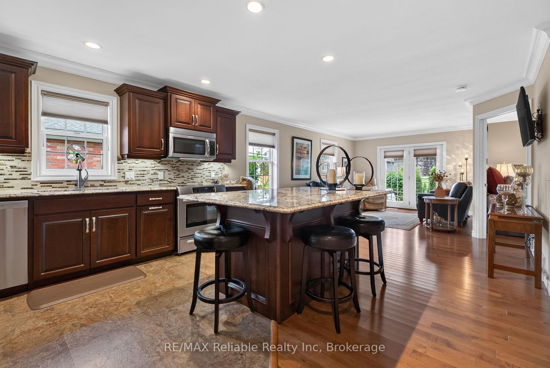 Photo 9 of 217 Bethune Crescent, Goderich, Goderich (Town) — HOMEH