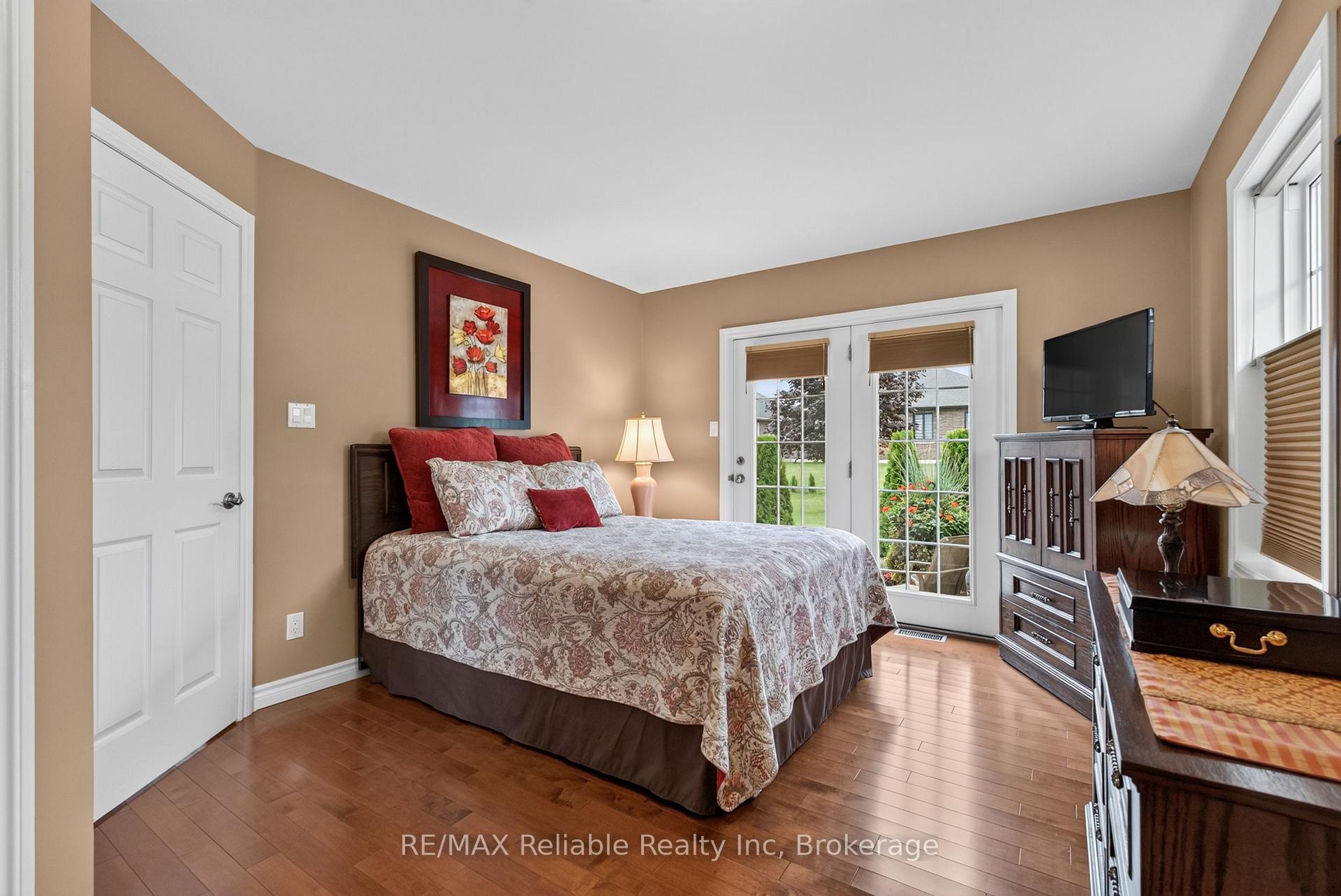 Photo 17 of 217 Bethune Crescent, Goderich, Goderich (Town) — HOMEH