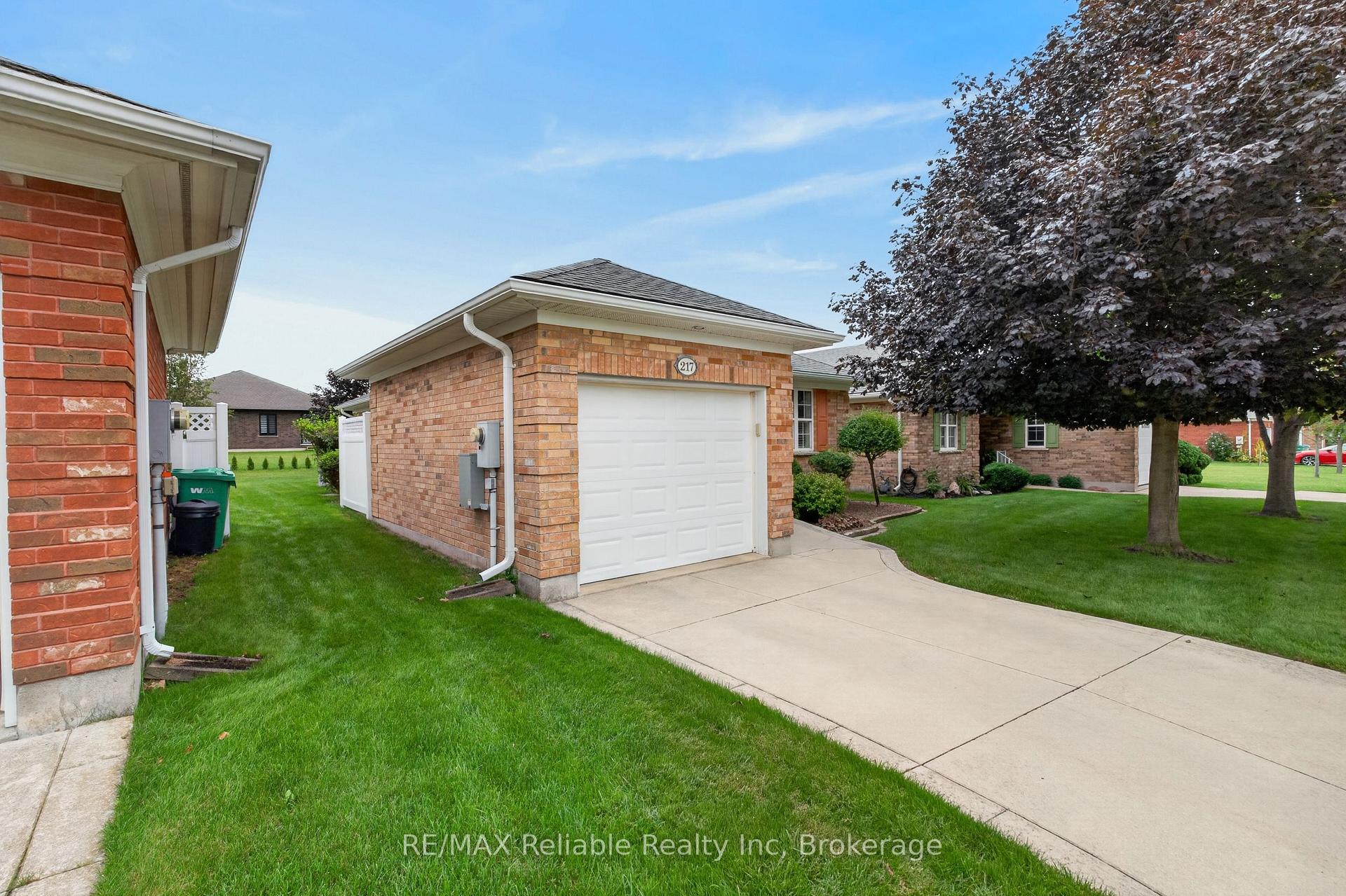 Photo 36 of 217 Bethune Crescent, Goderich, Goderich (Town) — HOMEH