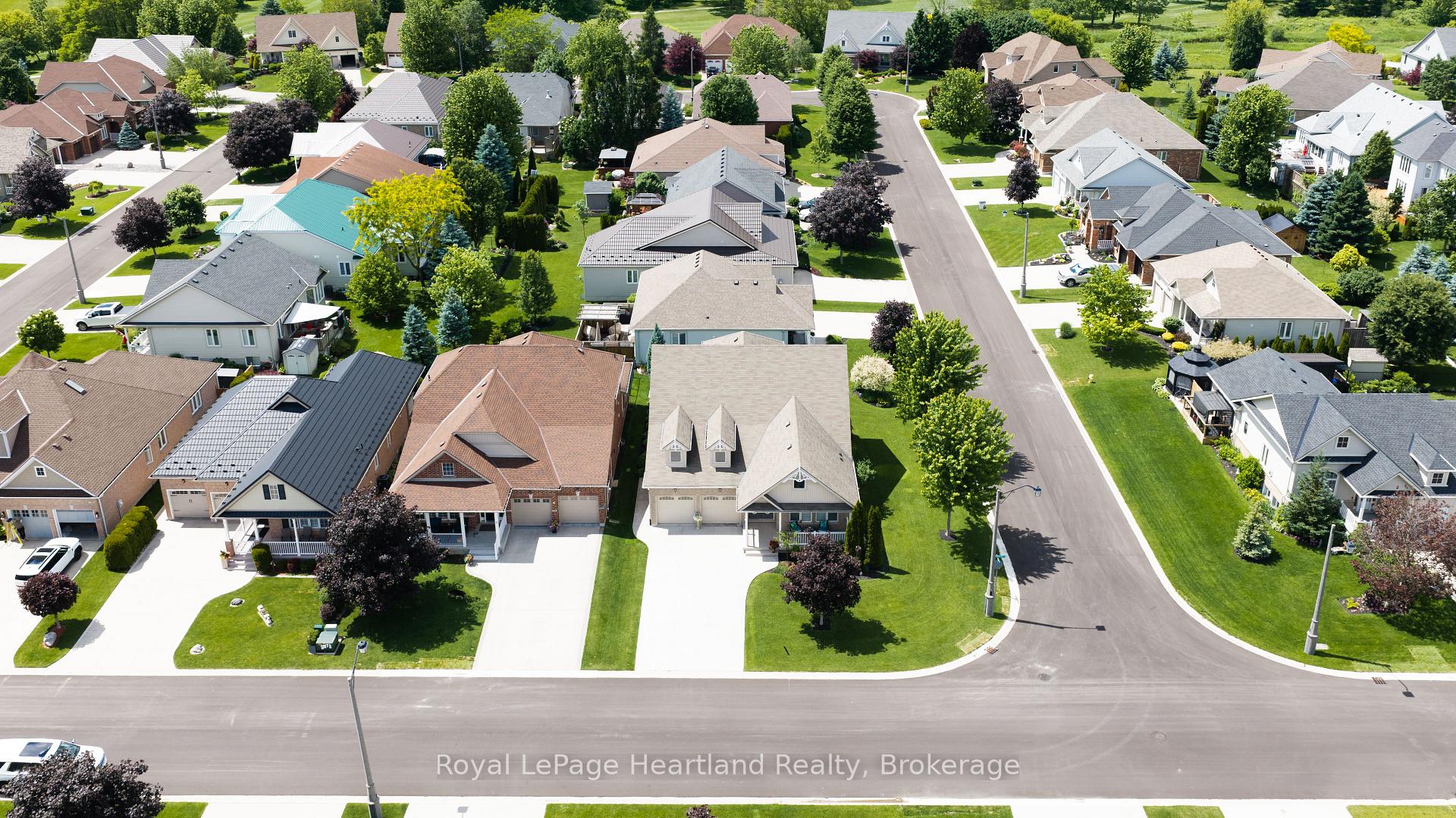 Photo 2 of 10 Macpherson Avenue, Huron East, Egmondville — HOMEH