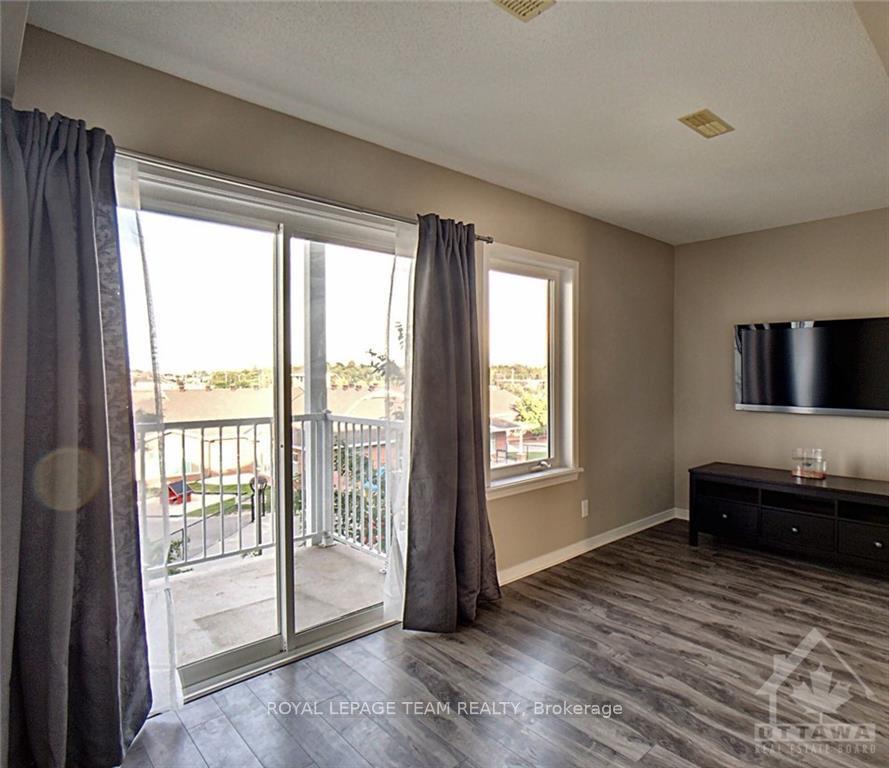 Photo 4 of 109 Keltie Private, Ottawa, Barrhaven - Longfields — HOMEH