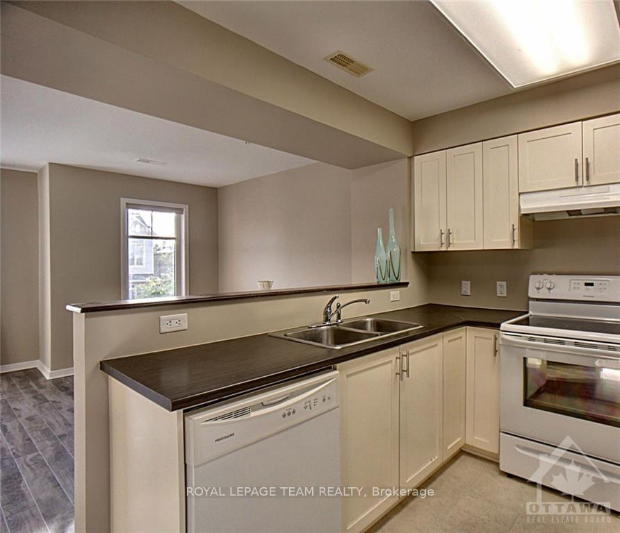 Photo 10 of 109 Keltie Private, Ottawa, Barrhaven - Longfields — HOMEH