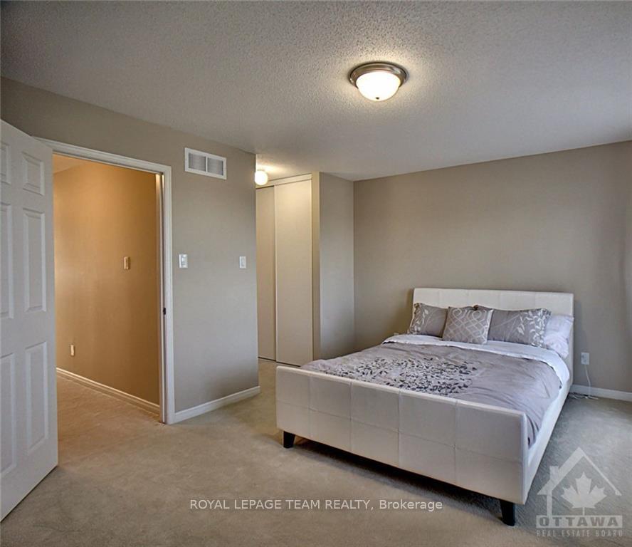 Photo 11 of 109 Keltie Private, Ottawa, Barrhaven - Longfields — HOMEH