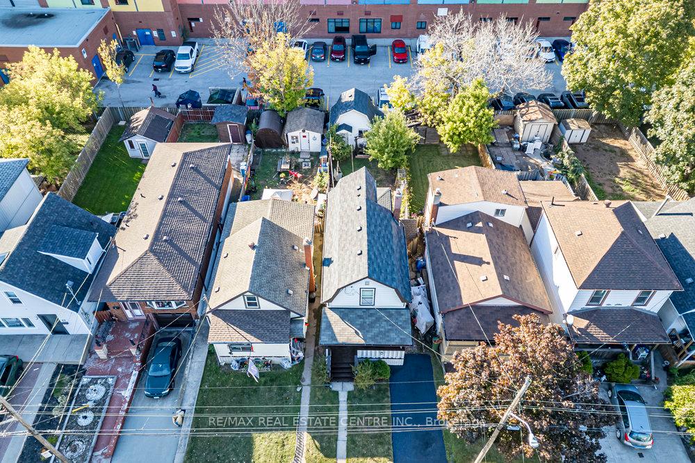 Photo 27 of 23 Frederick Avenue, Hamilton, Crown Point — HOMEH