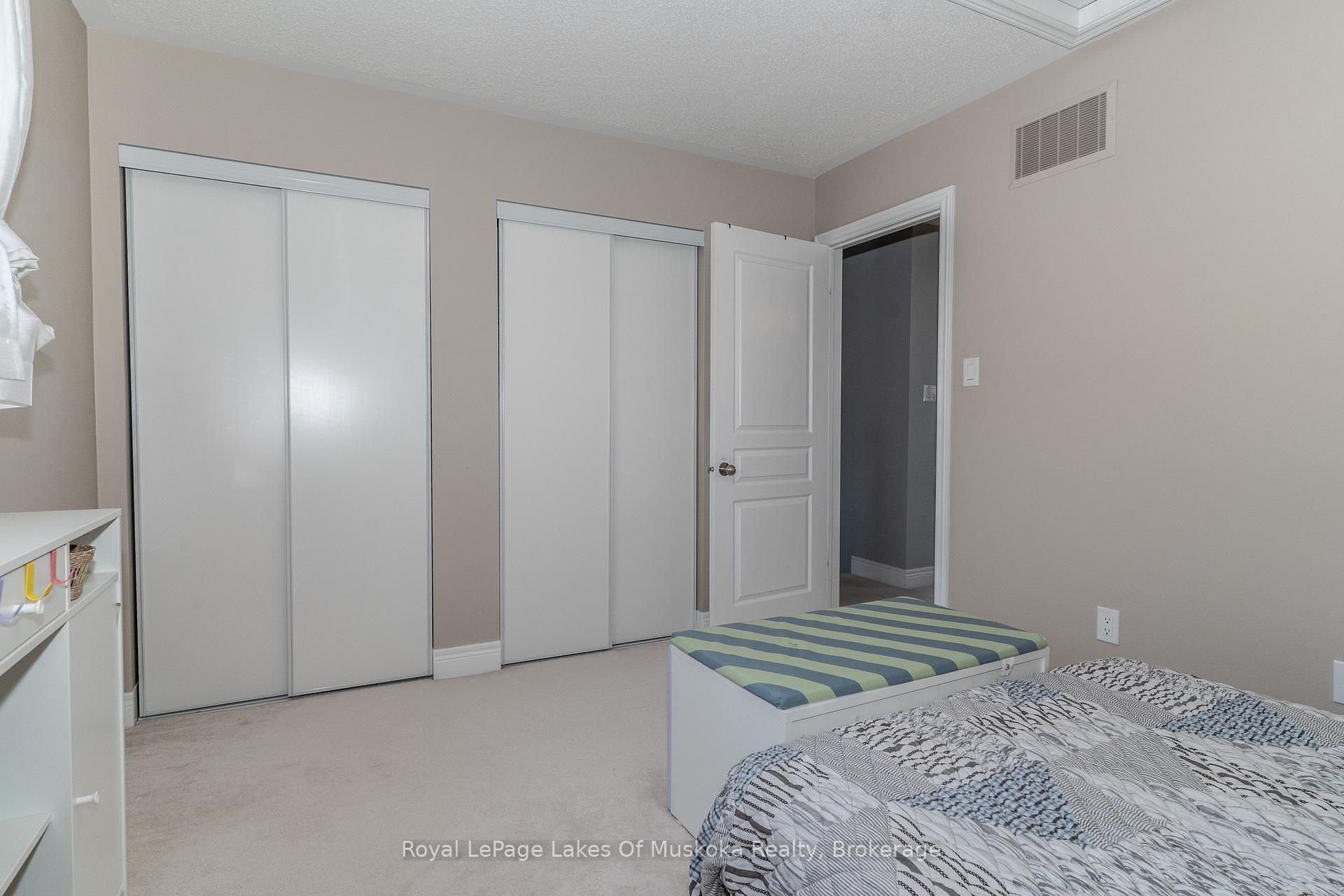 Photo 20 of 23 Little Ryans Way, Bracebridge, Macaulay — HOMEH