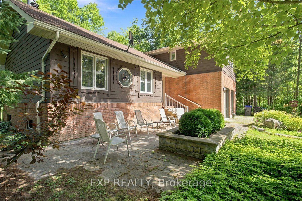 Photo 4 of 20 Pineshore Crescent, Tiny, Rural Tiny — HOMEH