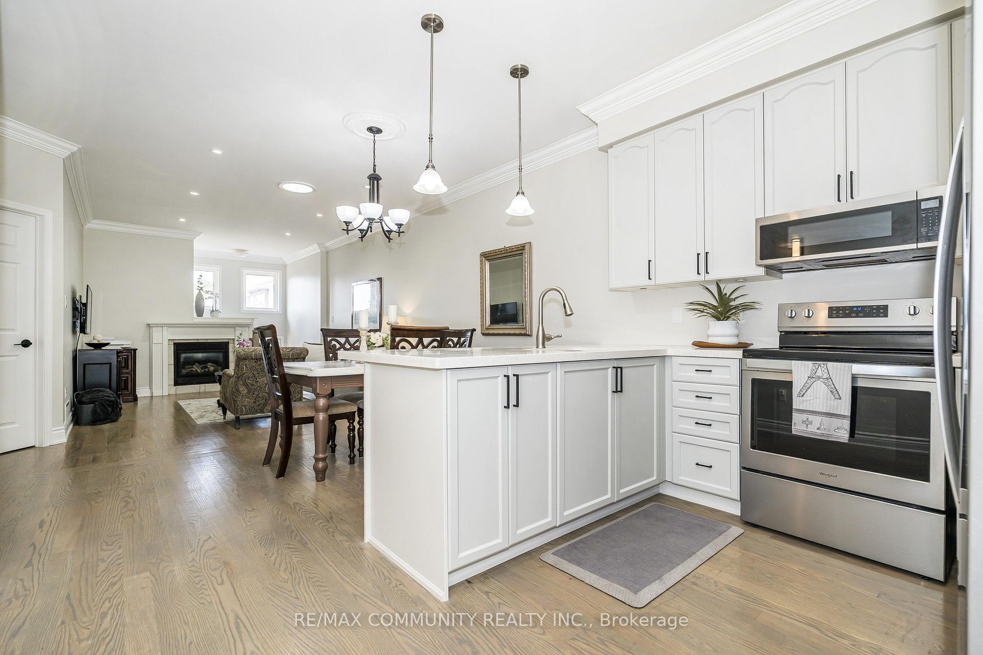 Photo 6 of 1606 Whitestone Drive, Oshawa, Samac — HOMEH