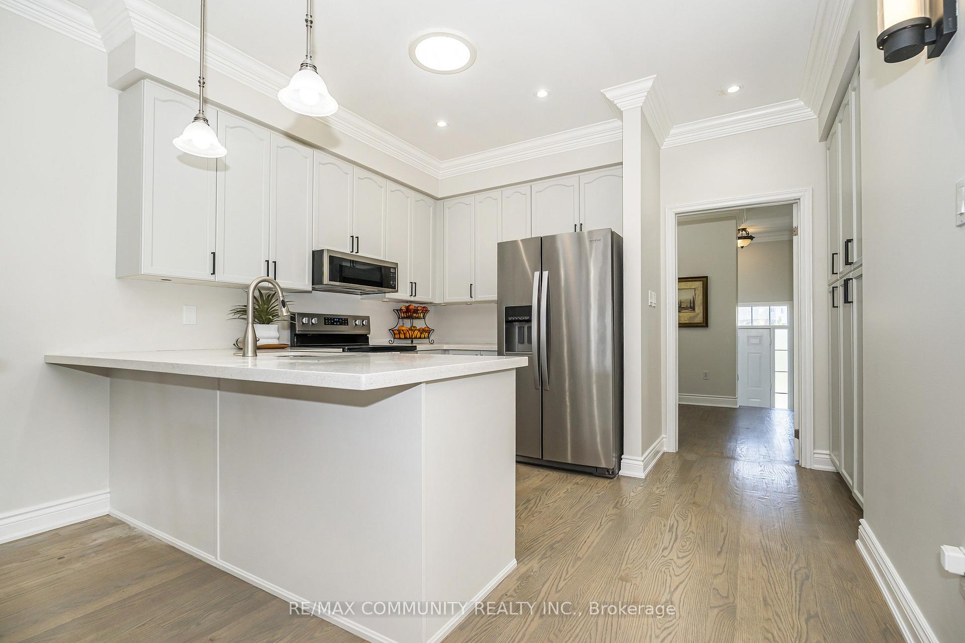 Photo 7 of 1606 Whitestone Drive, Oshawa, Samac — HOMEH