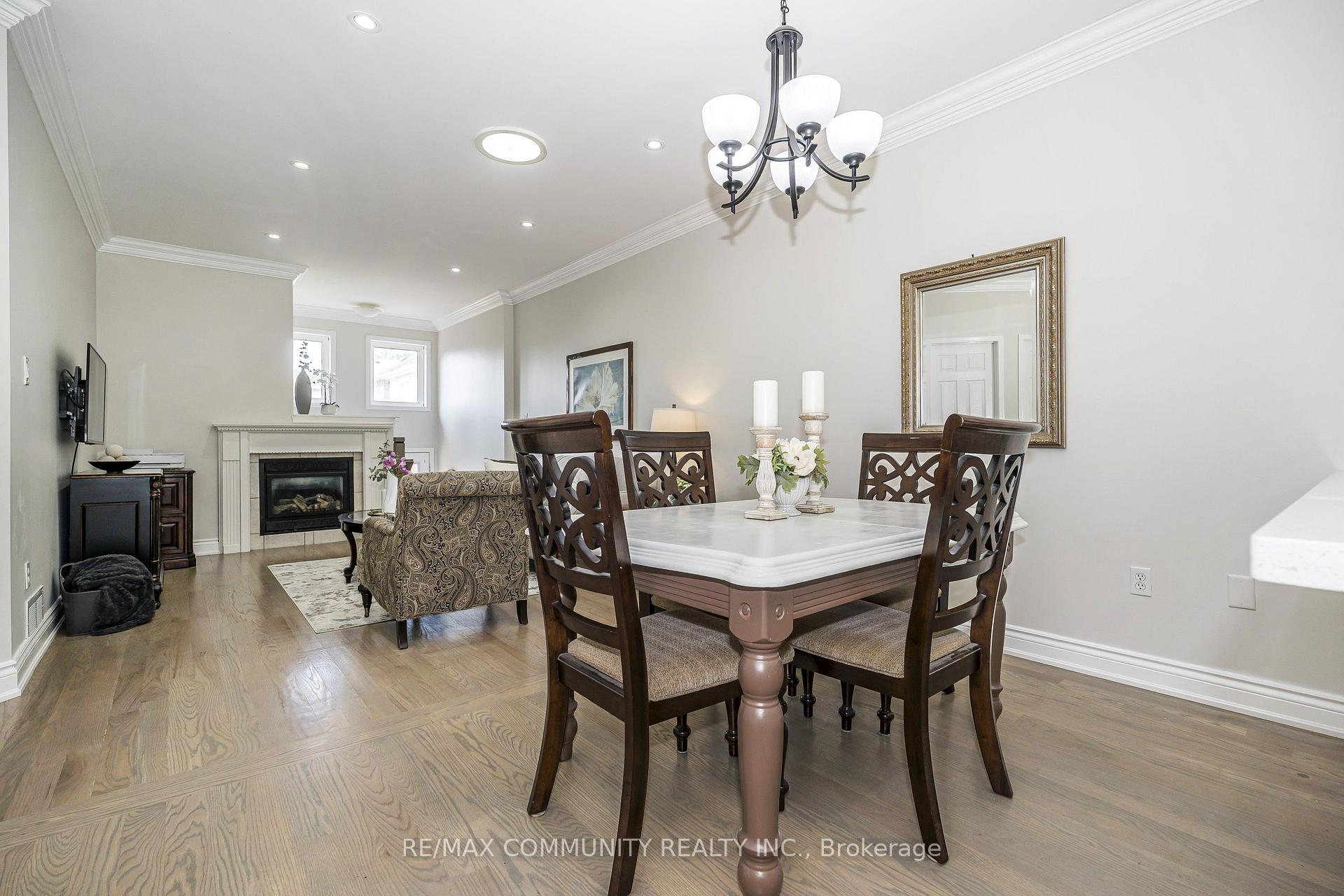 Photo 11 of 1606 Whitestone Drive, Oshawa, Samac — HOMEH