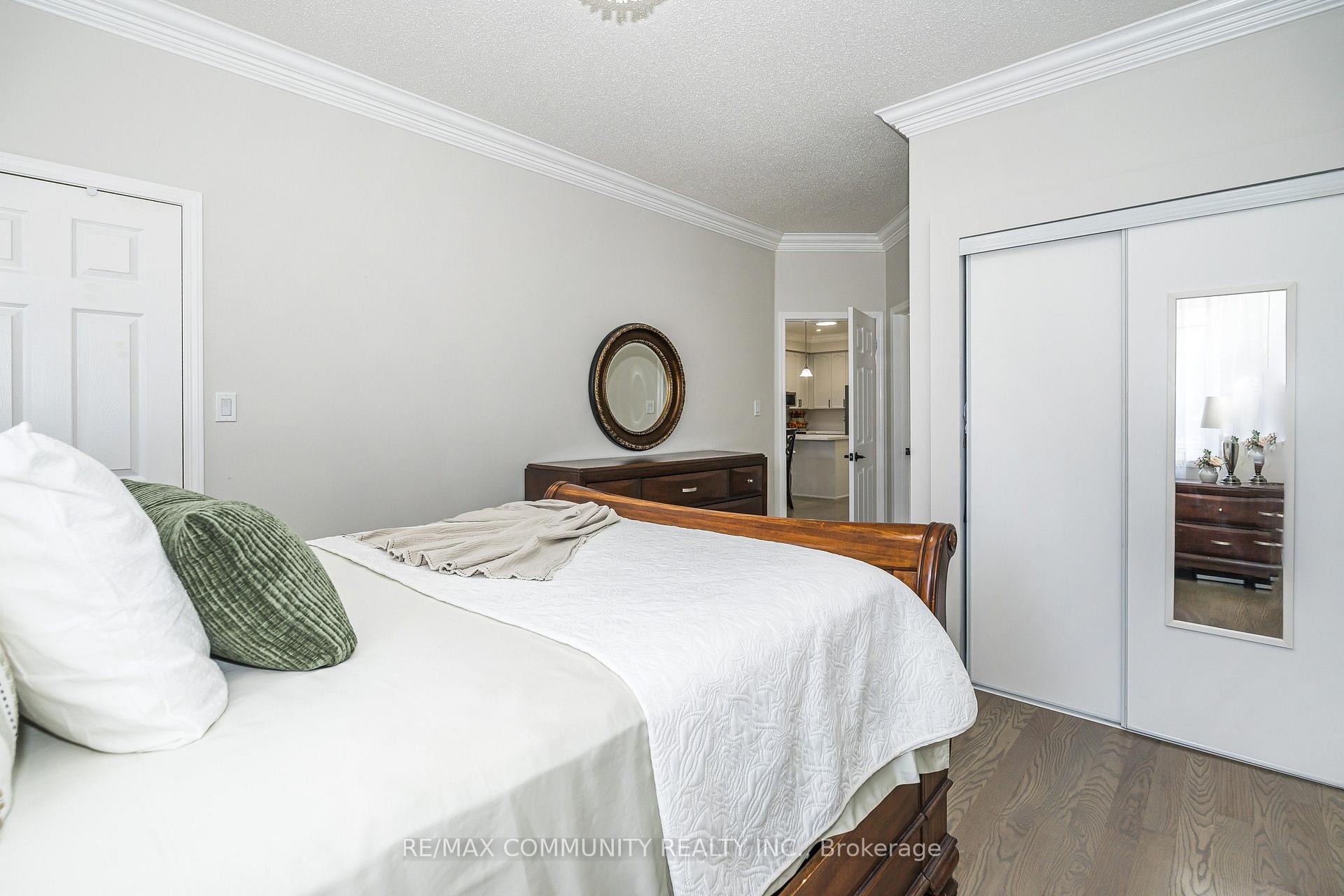 Photo 14 of 1606 Whitestone Drive, Oshawa, Samac — HOMEH