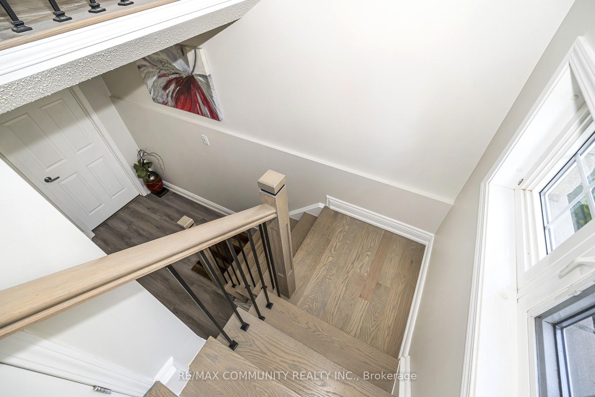 Photo 23 of 1606 Whitestone Drive, Oshawa, Samac — HOMEH