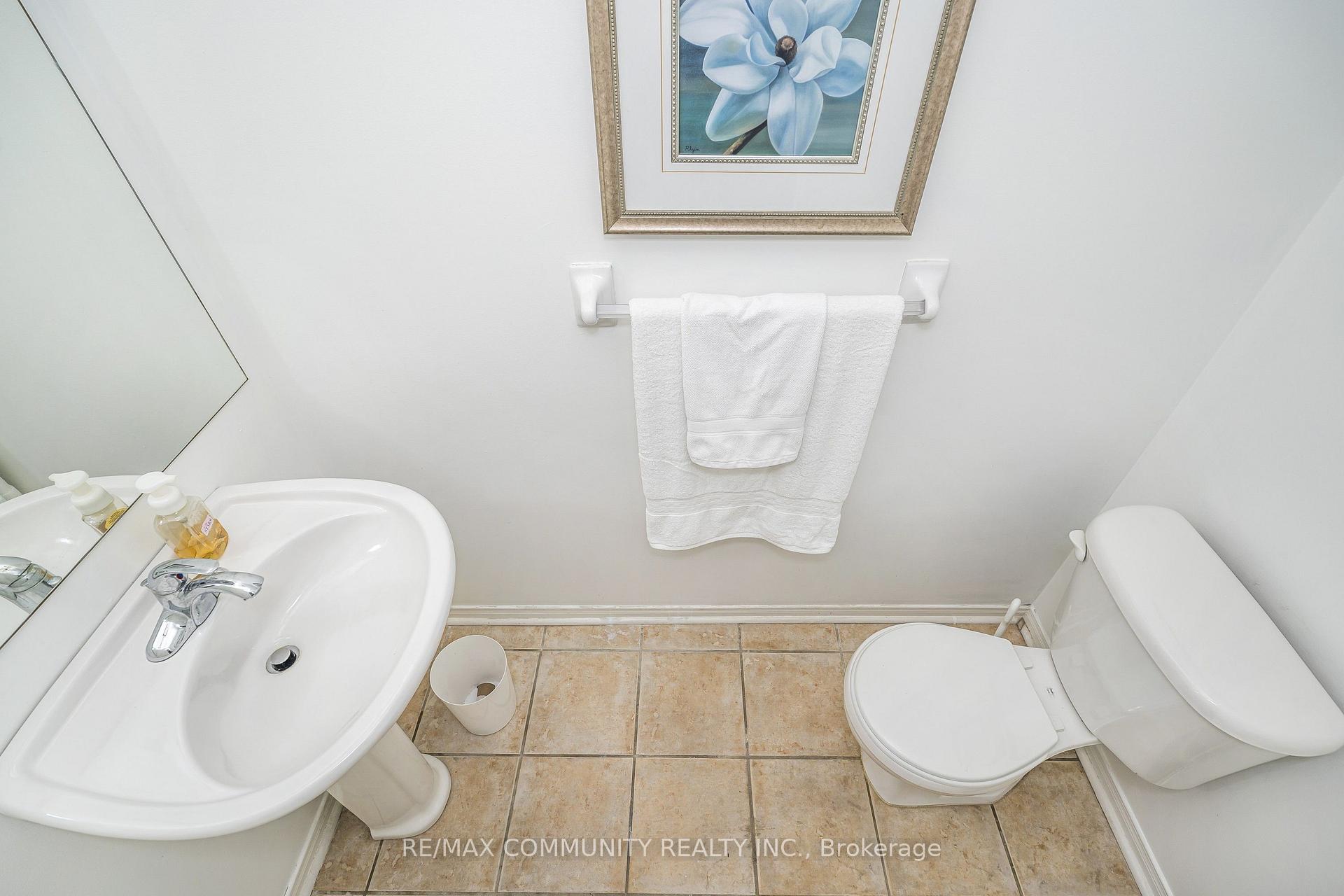 Photo 24 of 1606 Whitestone Drive, Oshawa, Samac — HOMEH