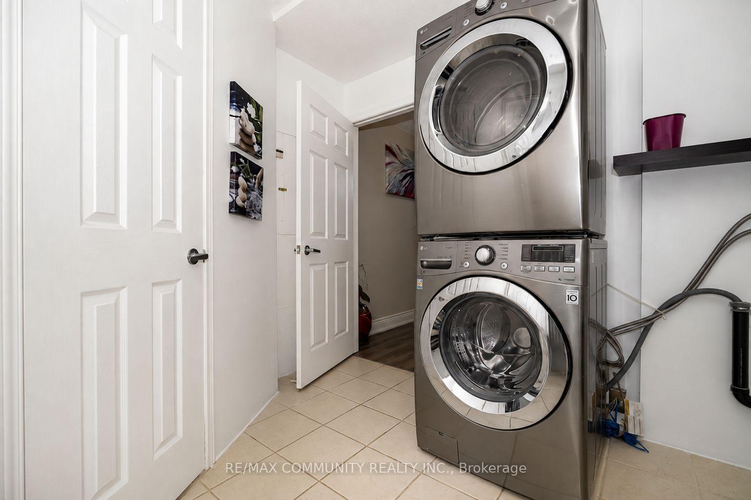 Photo 25 of 1606 Whitestone Drive, Oshawa, Samac — HOMEH