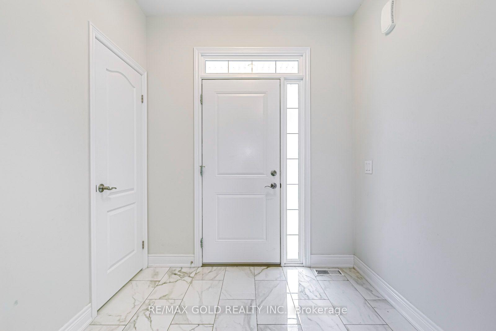 Photo 7 of 17 Marshall Lane, St. Catharines, Oakdale — HOMEH