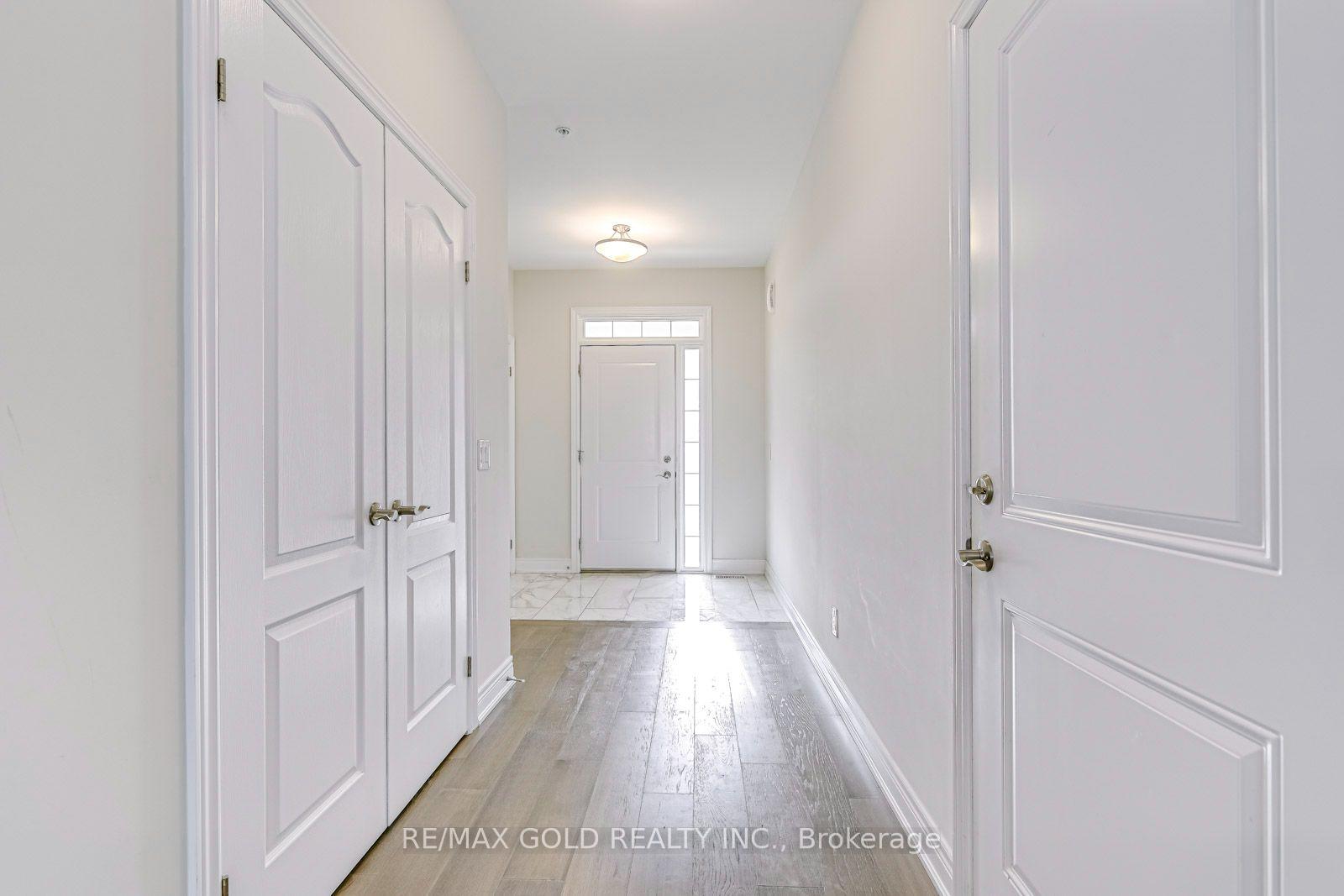 Photo 8 of 17 Marshall Lane, St. Catharines, Oakdale — HOMEH