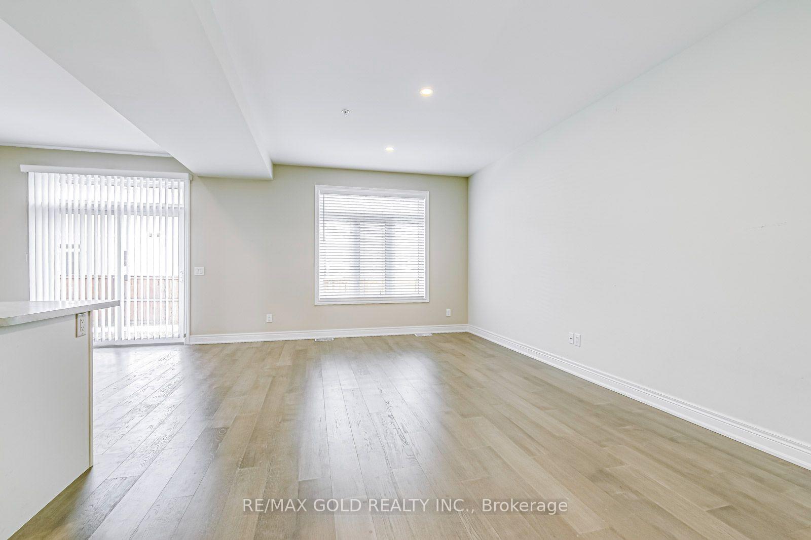 Photo 9 of 17 Marshall Lane, St. Catharines, Oakdale — HOMEH