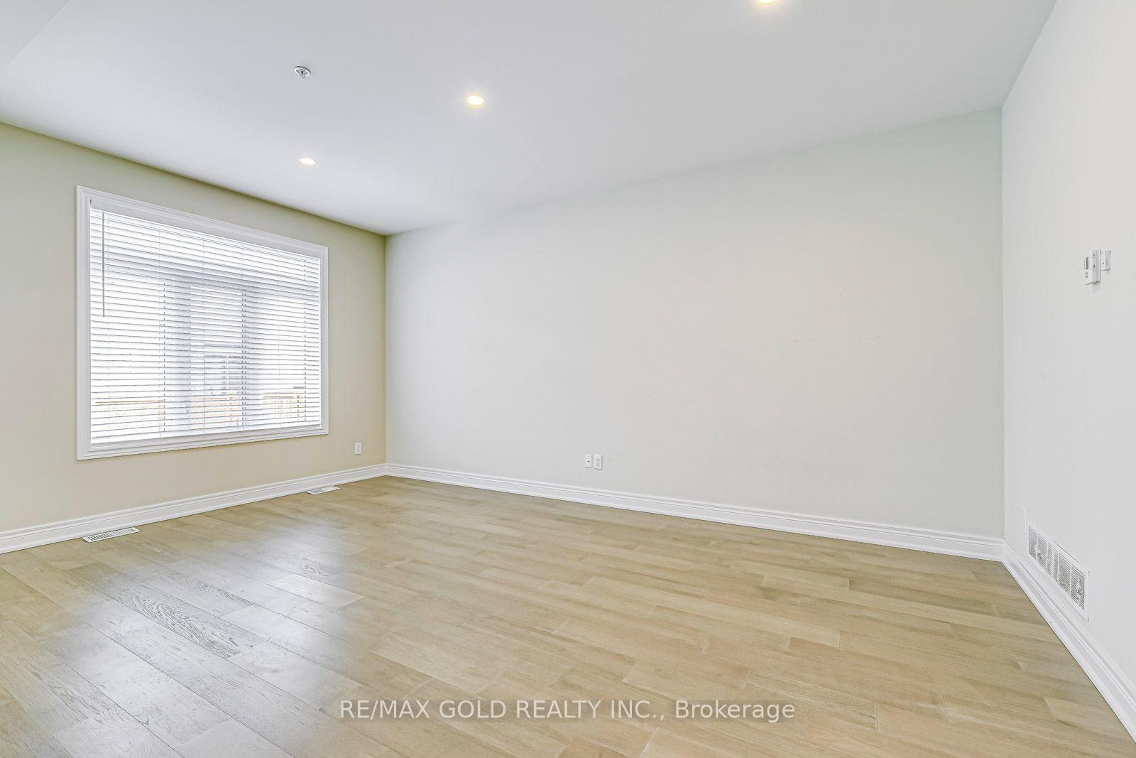 Photo 10 of 17 Marshall Lane, St. Catharines, Oakdale — HOMEH