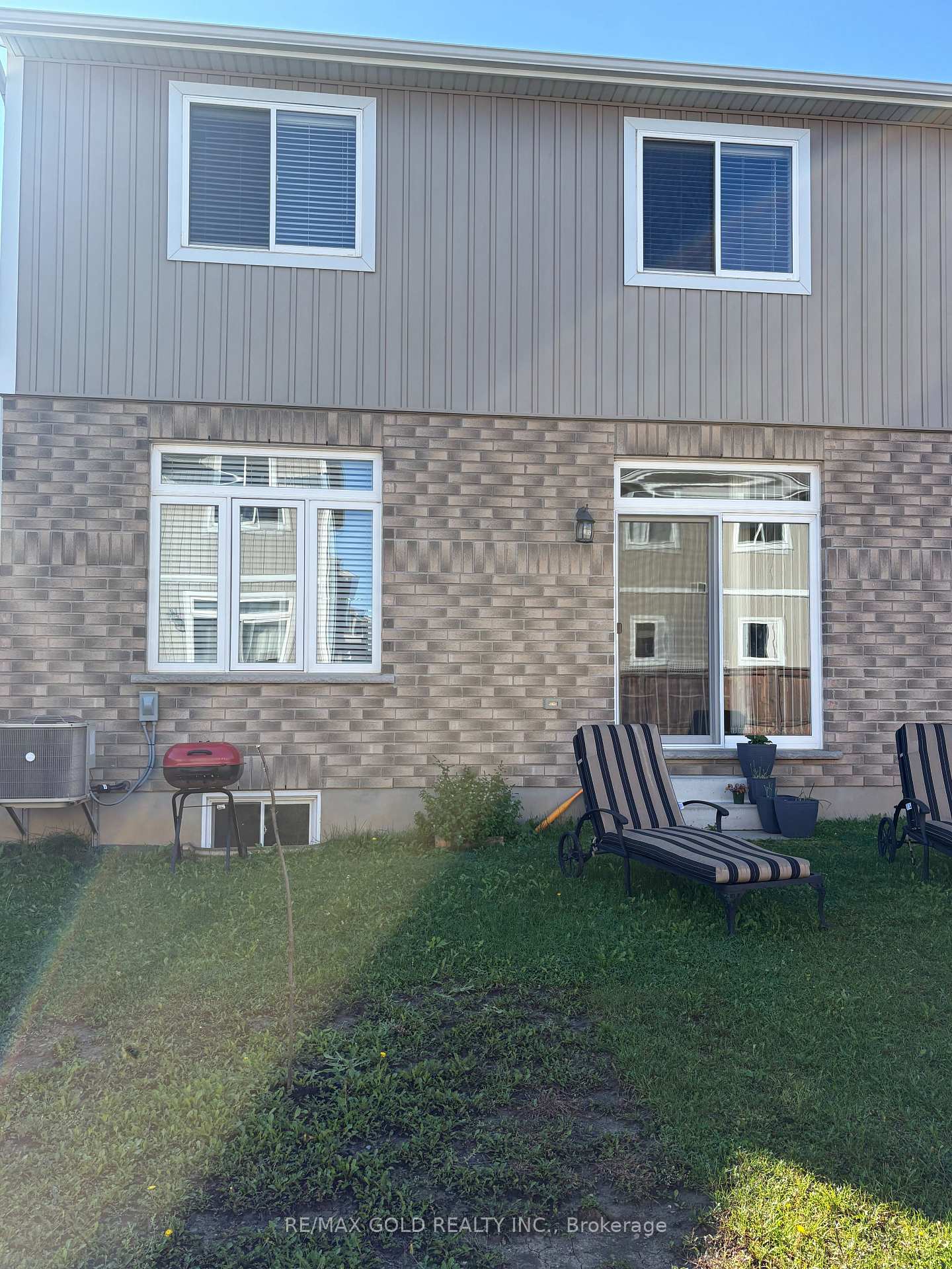 Photo 36 of 17 Marshall Lane, St. Catharines, Oakdale — HOMEH