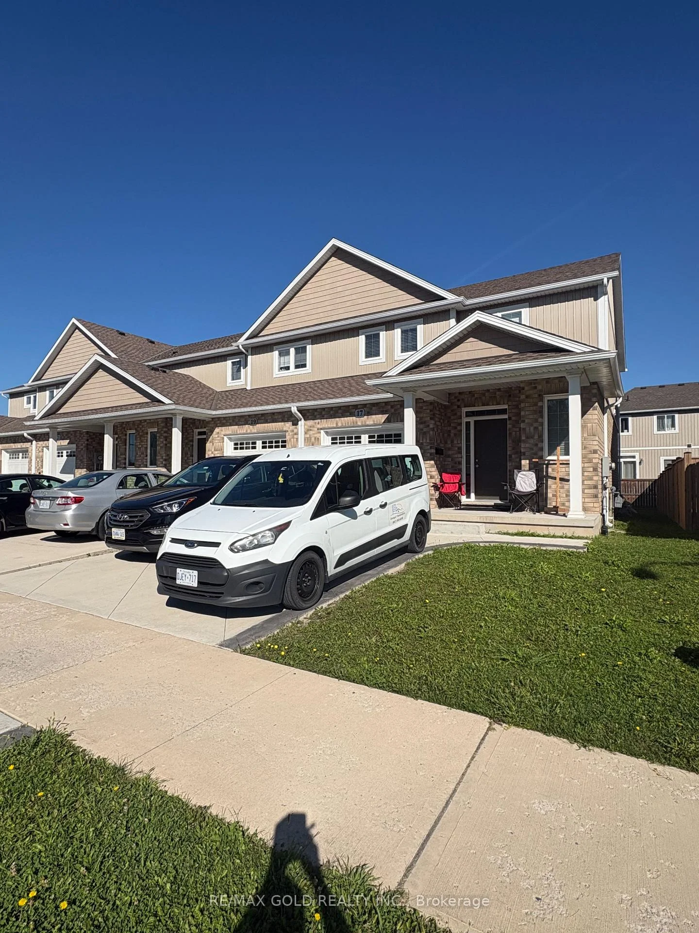Photo 4 of 17 Marshall Lane, St. Catharines, Oakdale — HOMEH