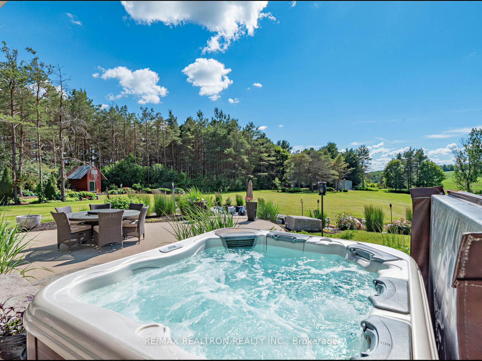 Photo 12 of 16450 Weston Road, King, Pottageville — HOMEH