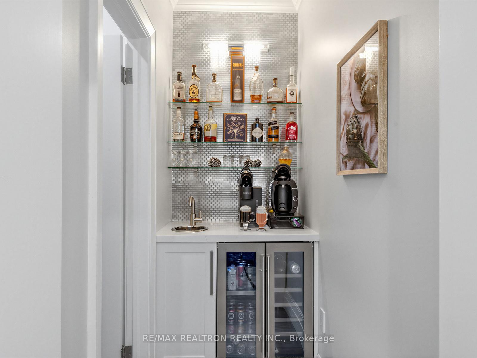 Photo 15 of 16450 Weston Road, King, Pottageville — HOMEH