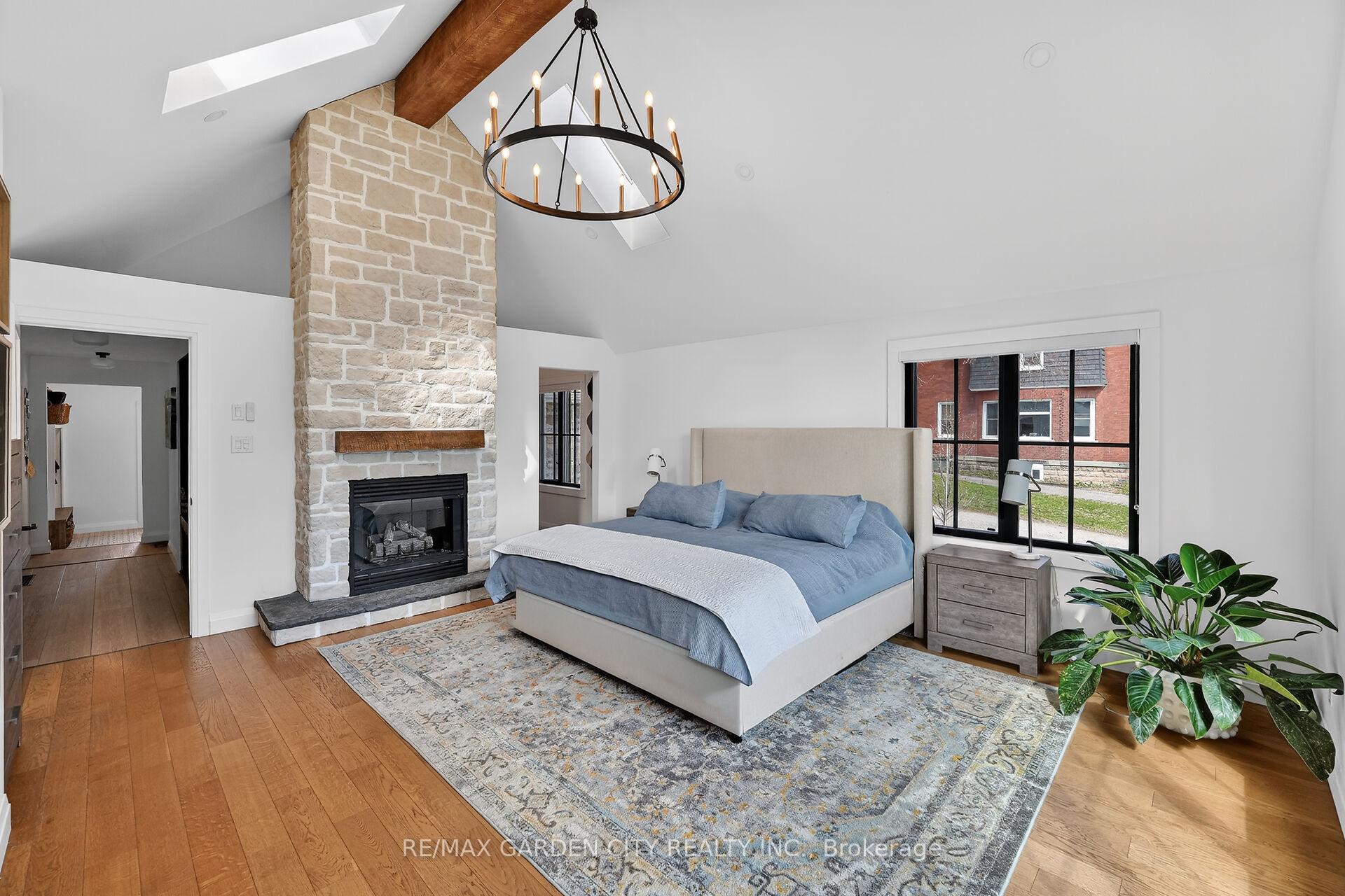 Photo 12 of 377 Canboro Road, Pelham, Fenwick — HOMEH