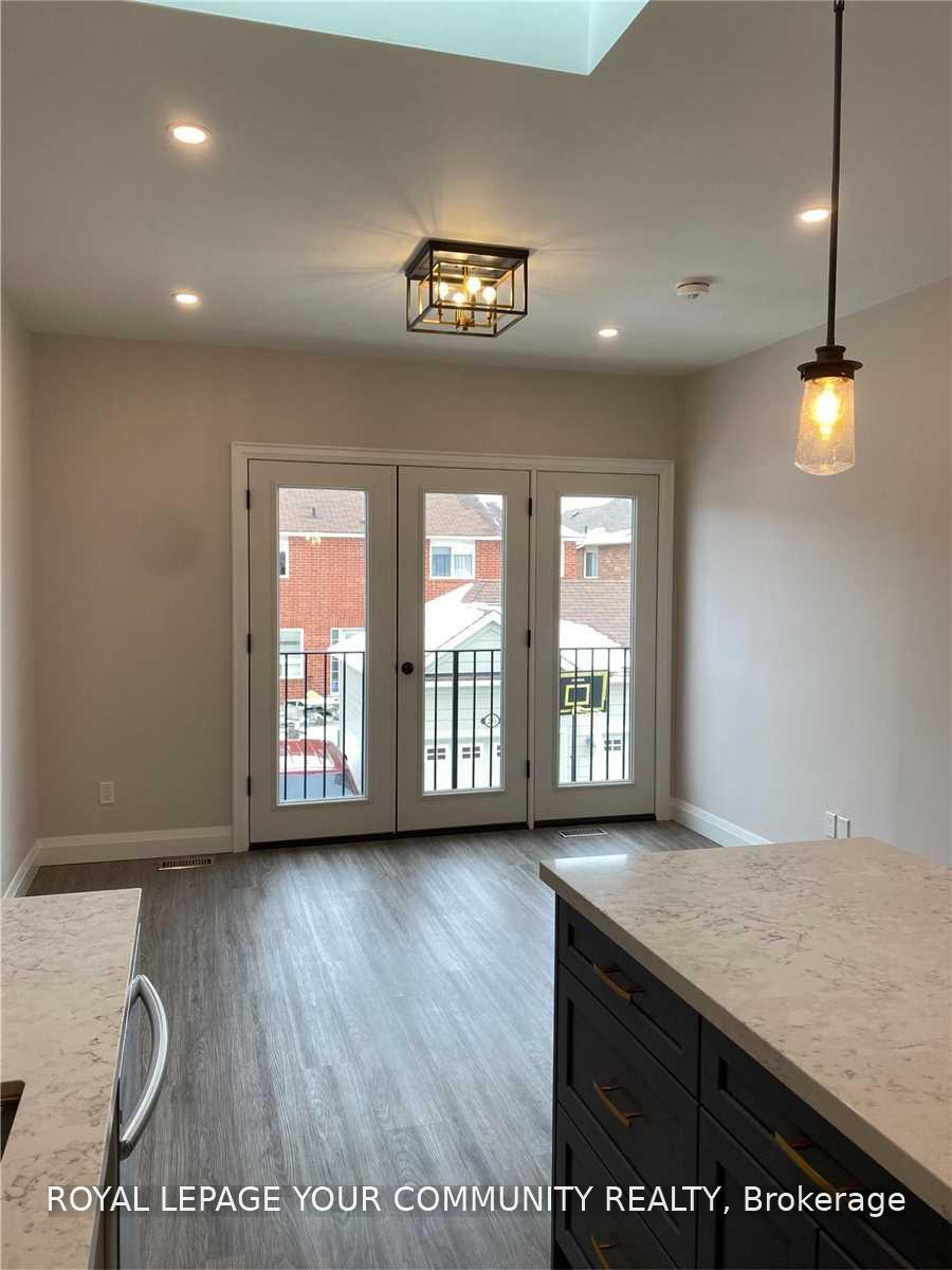 Photo 10 of Unit COACH HOUSE, 20 Stone Jug Lane, Markham, Cornell — HOMEH