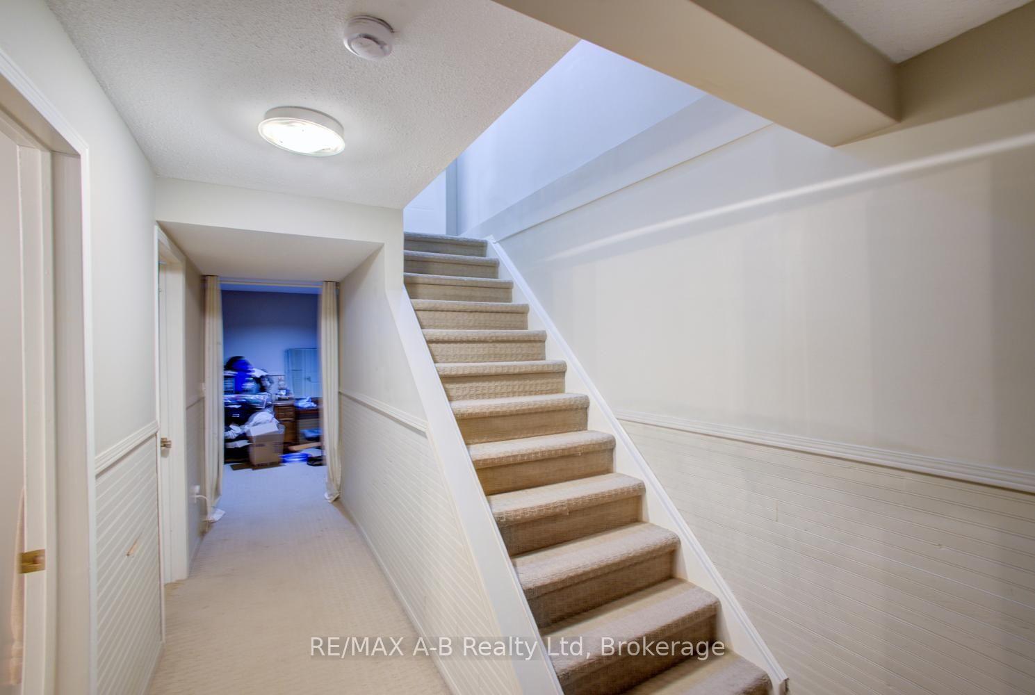 Photo 12 of 223 Melran Drive, Cambridge, Hespeler Village — HOMEH