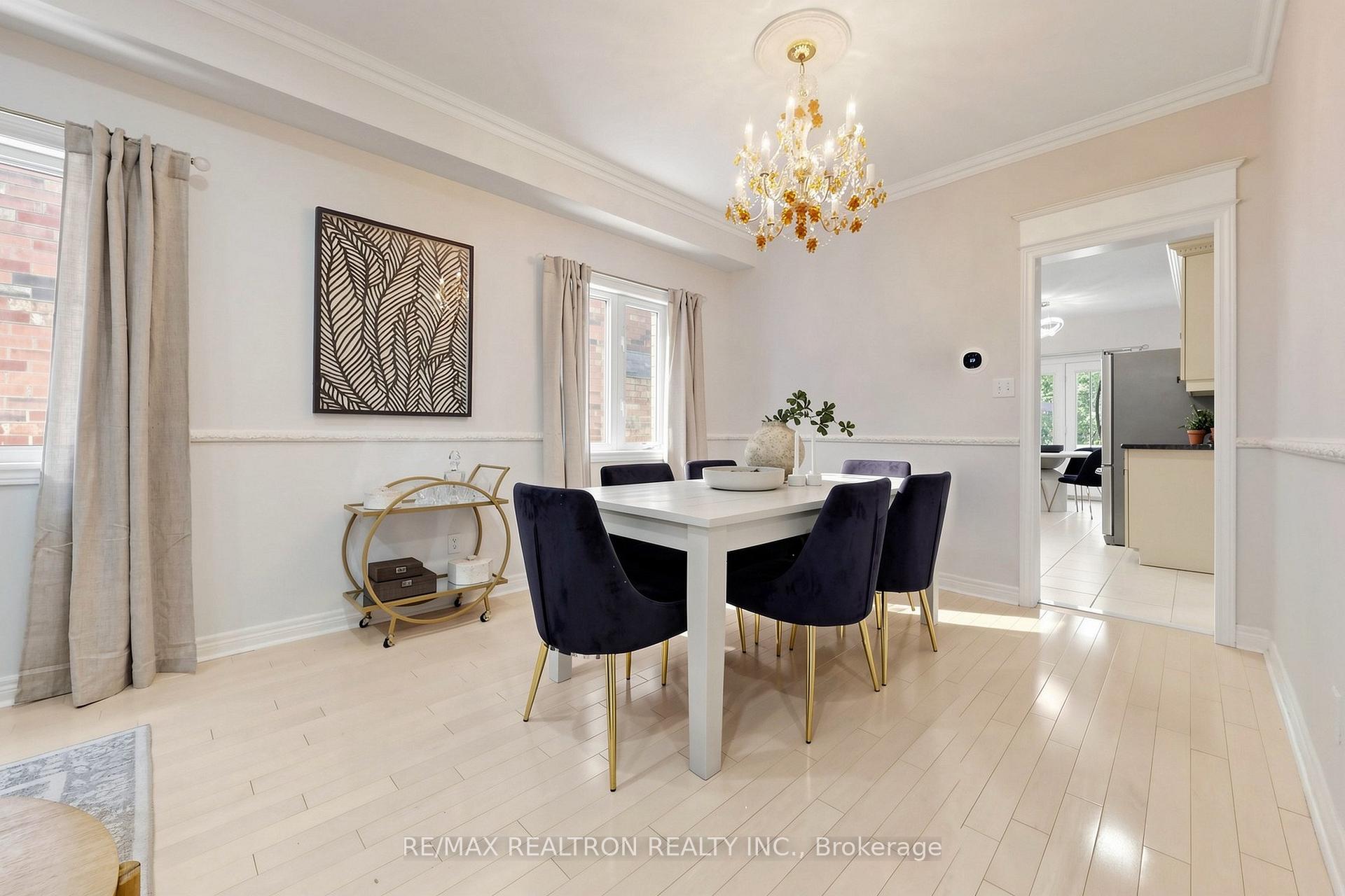 Photo 9 of 338 Mcbride Crescent, Newmarket, Summerhill Estates — HOMEH