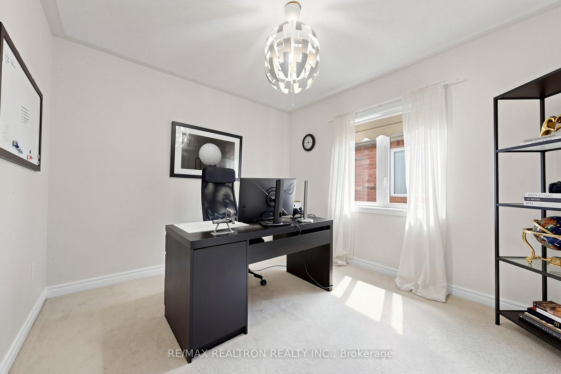 Photo 36 of 338 Mcbride Crescent, Newmarket, Summerhill Estates — HOMEH