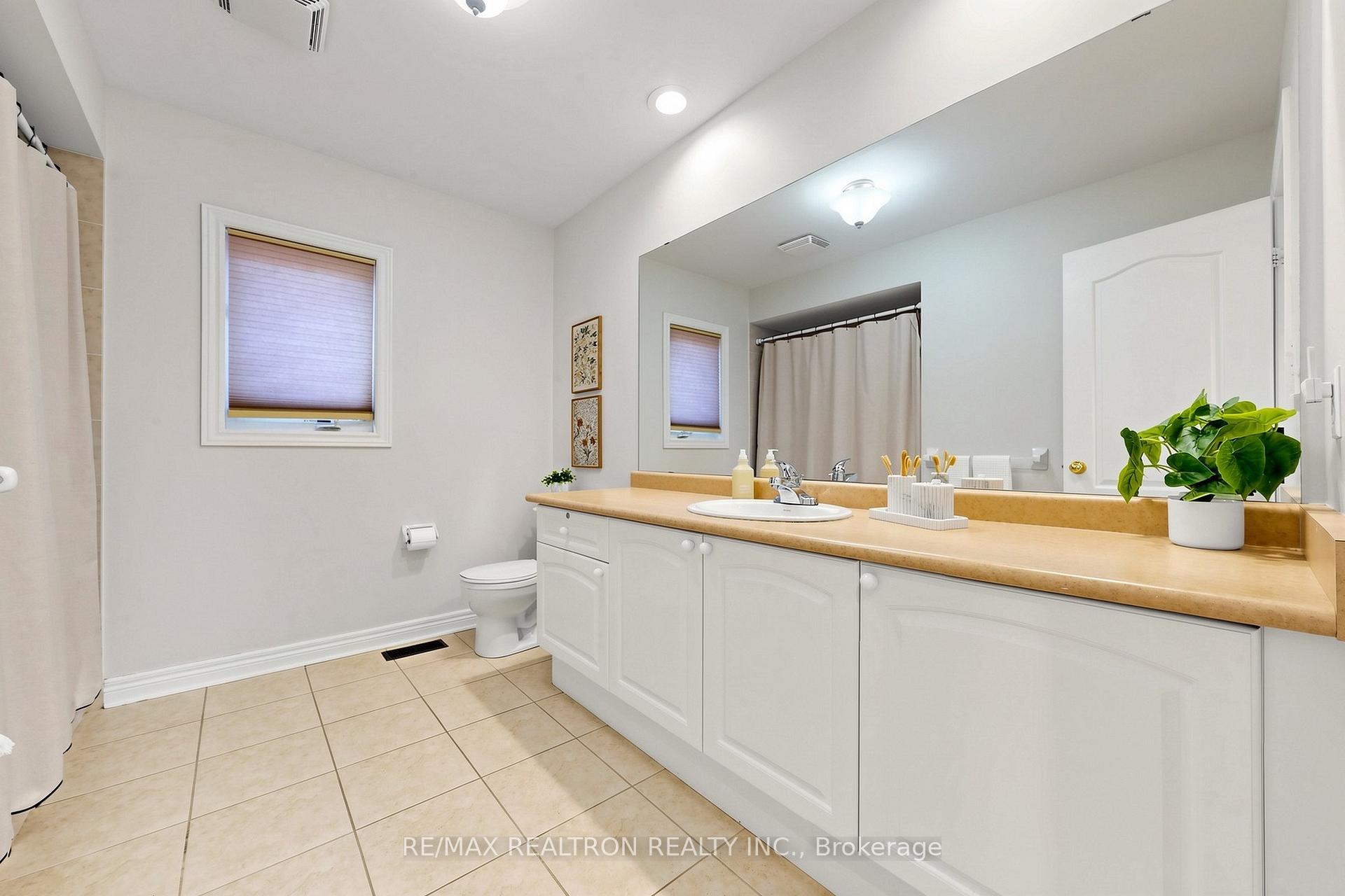 Photo 38 of 338 Mcbride Crescent, Newmarket, Summerhill Estates — HOMEH