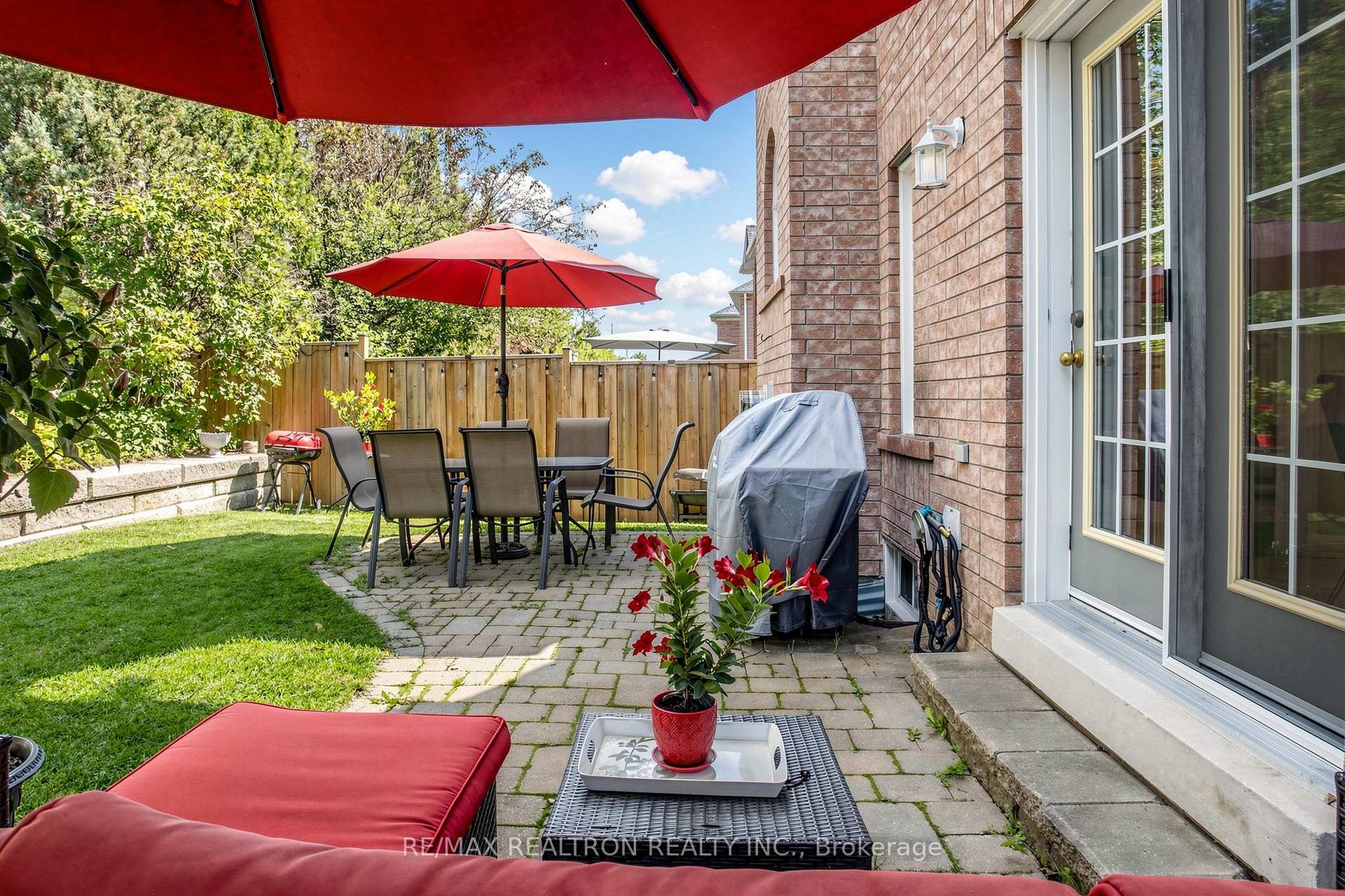 Photo 47 of 338 Mcbride Crescent, Newmarket, Summerhill Estates — HOMEH
