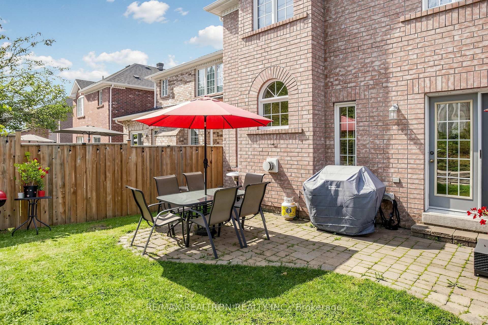 Photo 48 of 338 Mcbride Crescent, Newmarket, Summerhill Estates — HOMEH