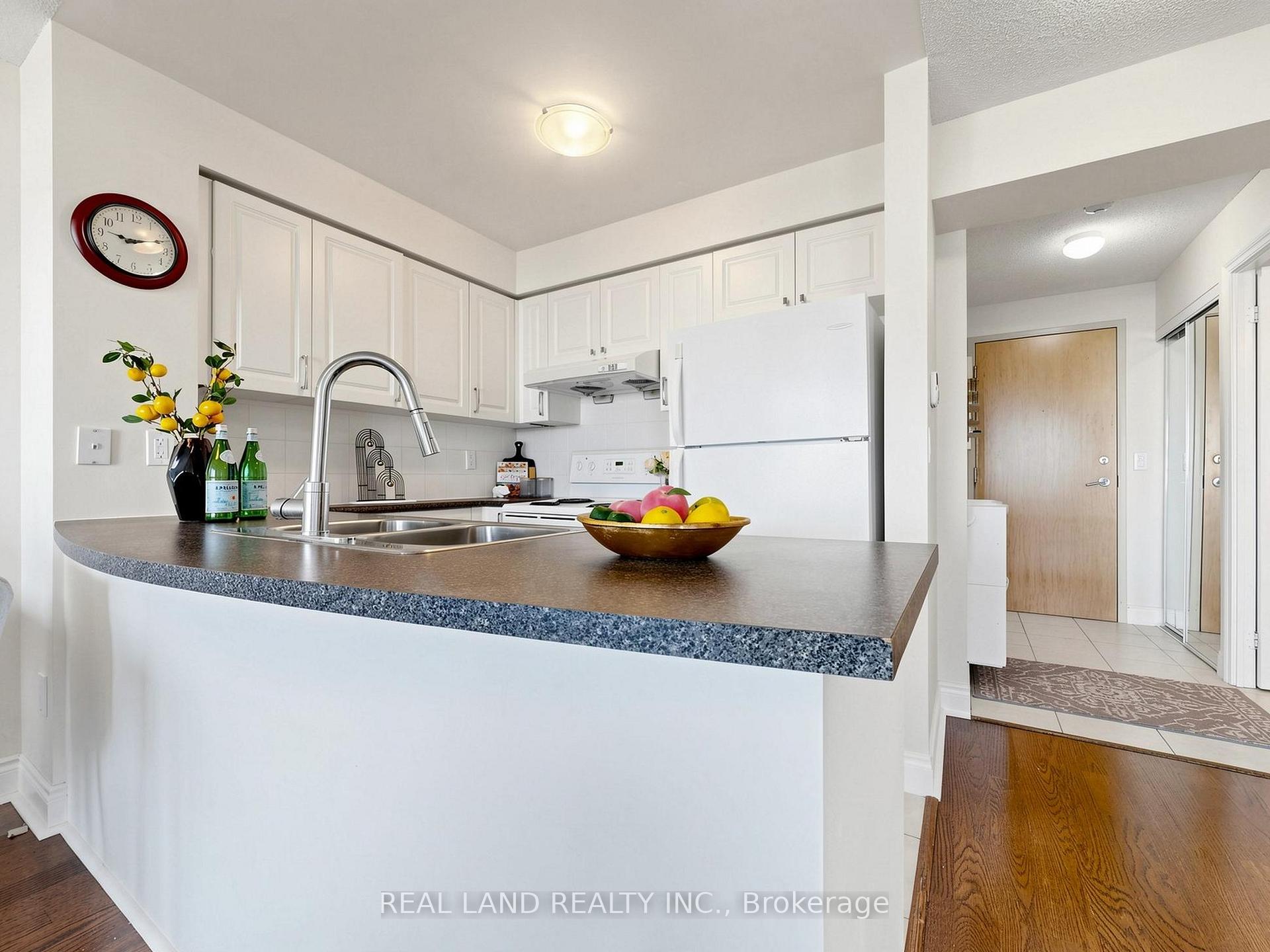 Photo 14 of Unit 805, 60 Brian Harrison Way, Scarborough, Bendale — HOMEH
