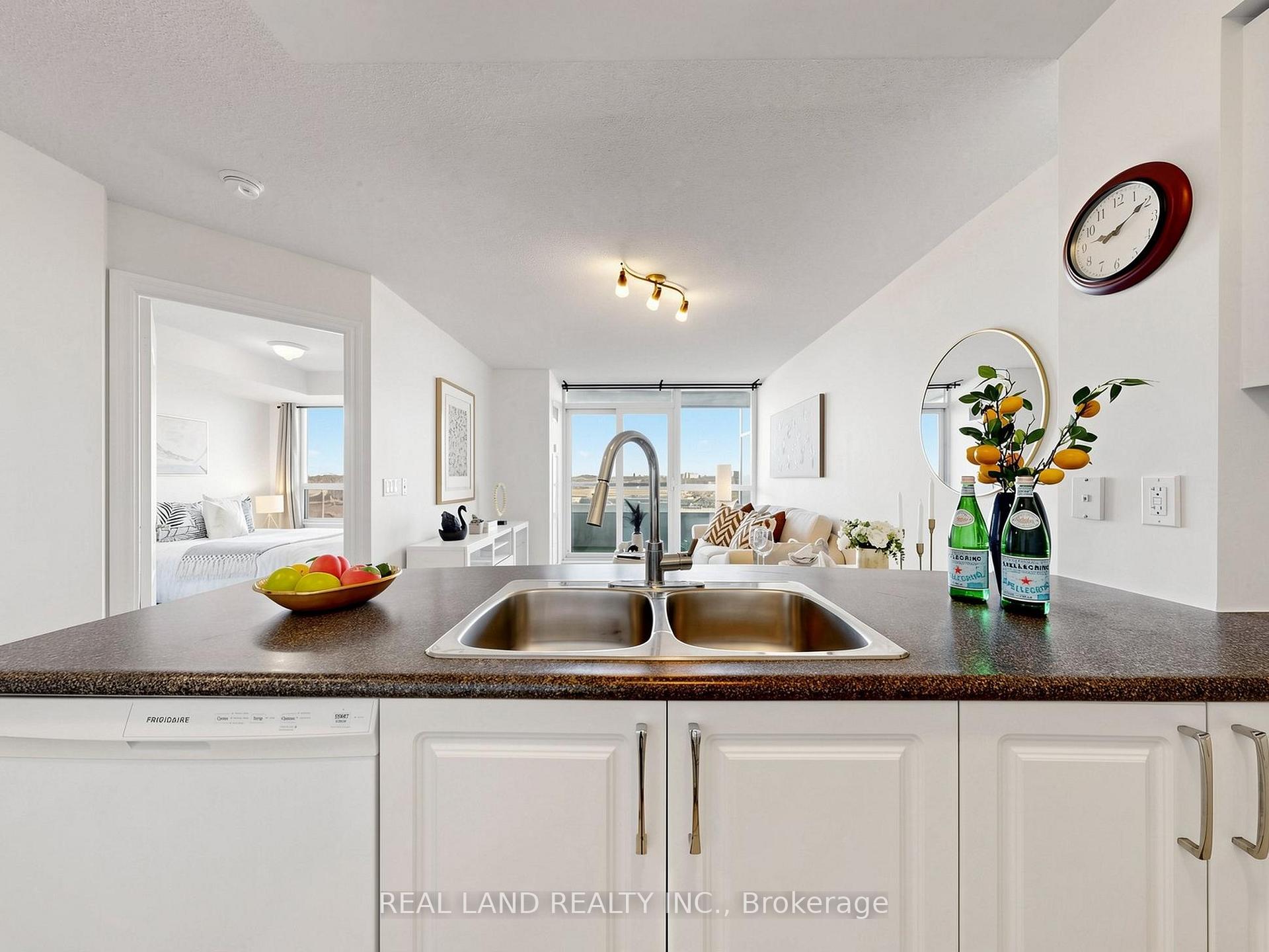 Photo 17 of Unit 805, 60 Brian Harrison Way, Scarborough, Bendale — HOMEH