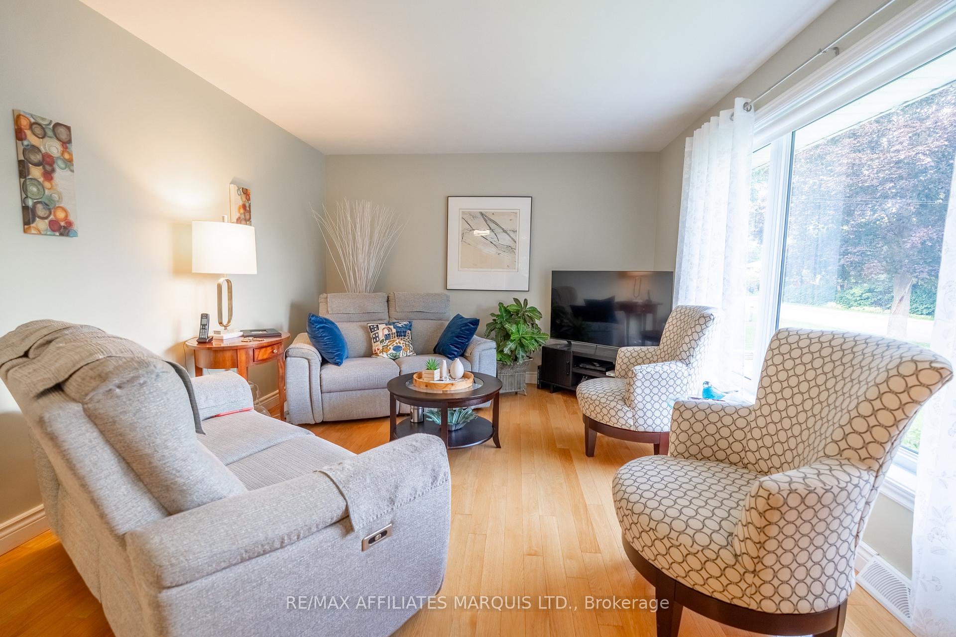 Photo 3 of 202 Shirley Avenue, Cornwall, Cornwall — HOMEH