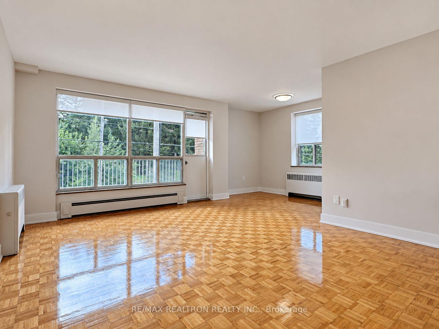 Photo 6 of Unit 201, 1291 Bayview Avenue, Toronto, Leaside — HOMEH