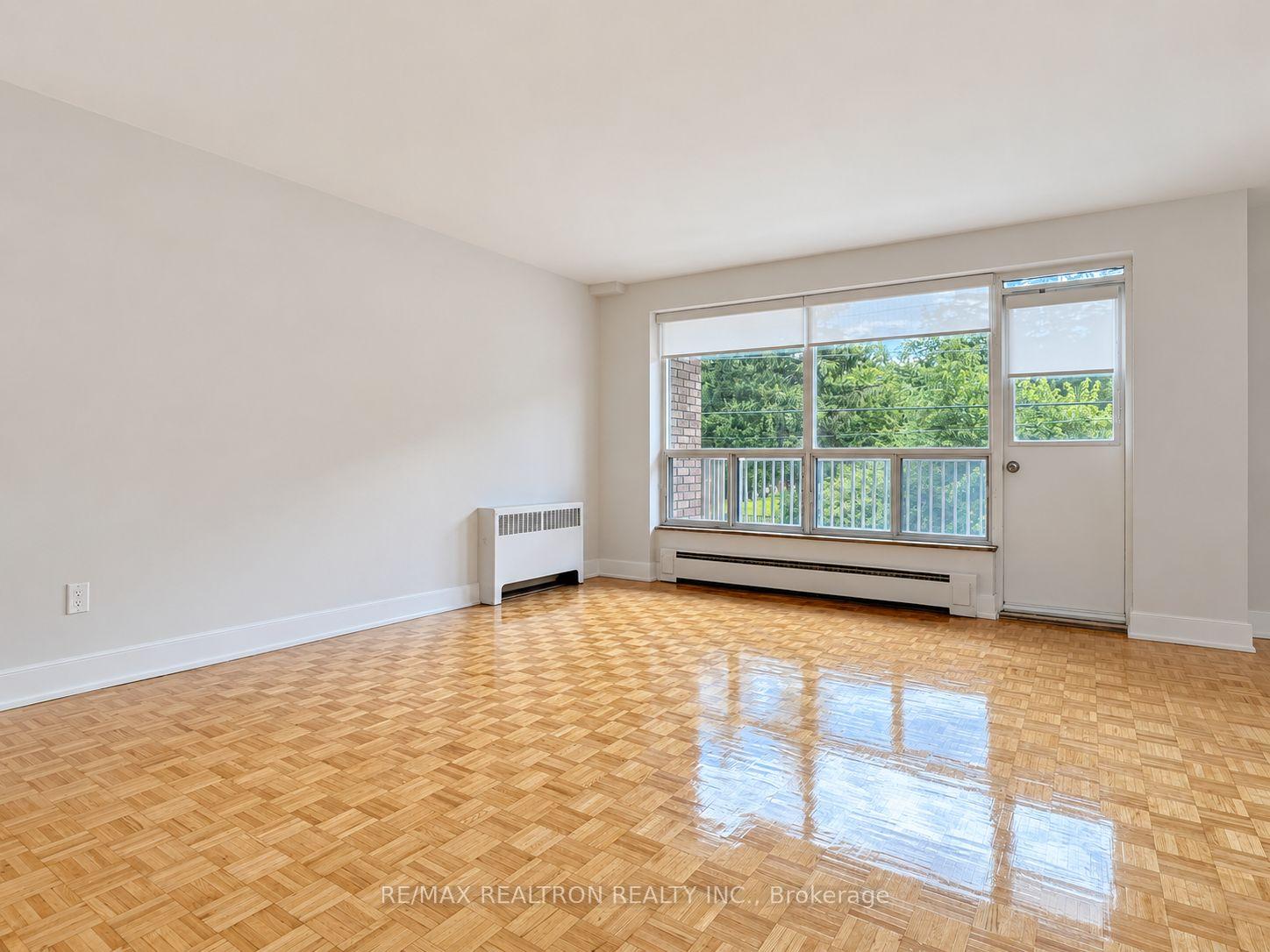Photo 9 of Unit 201, 1291 Bayview Avenue, Toronto, Leaside — HOMEH